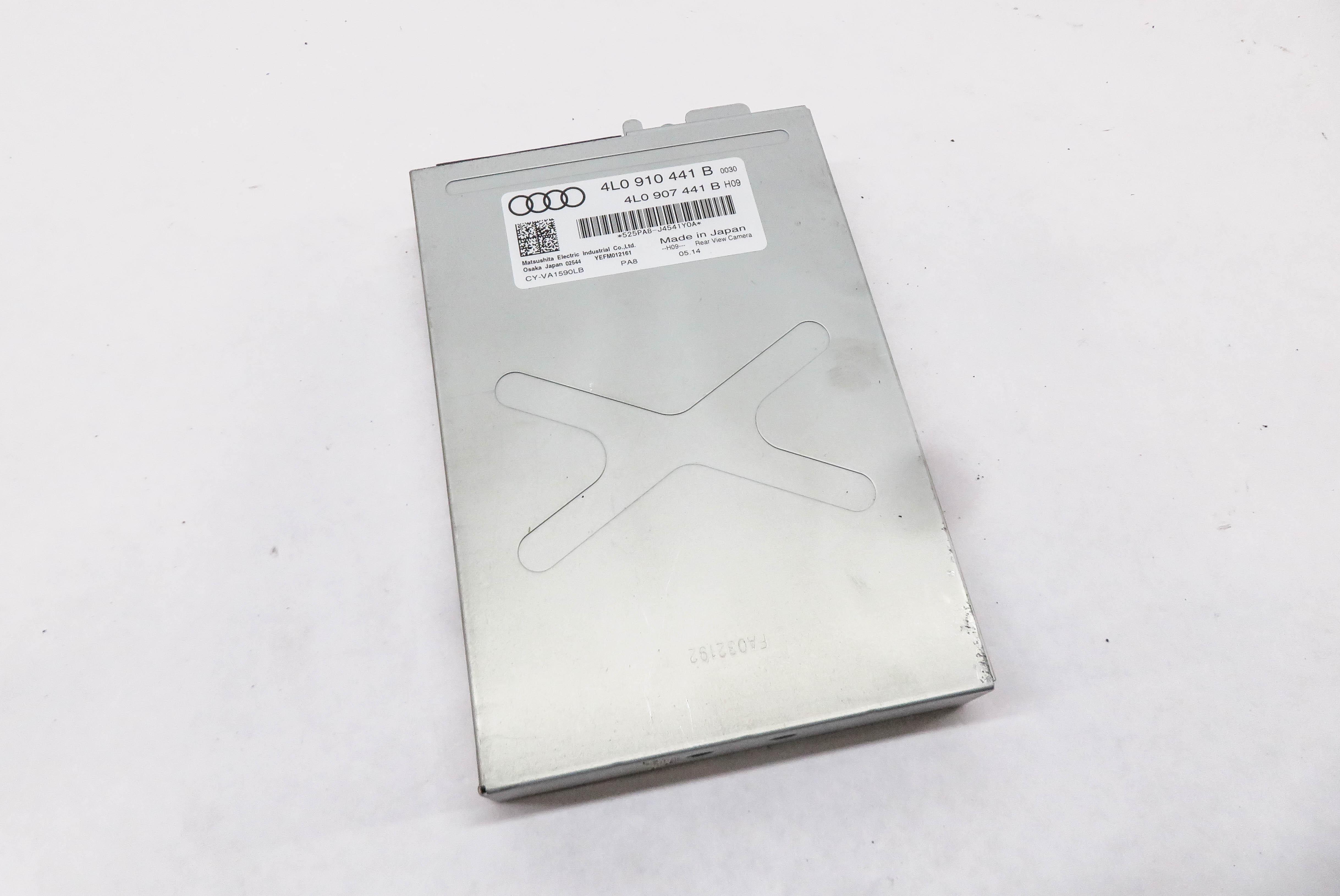 2010-2017 AUDI Q7 (4L) REARVIEW BACKUP REVERSE CAMERA CONTROL MODULE — exact item pictured