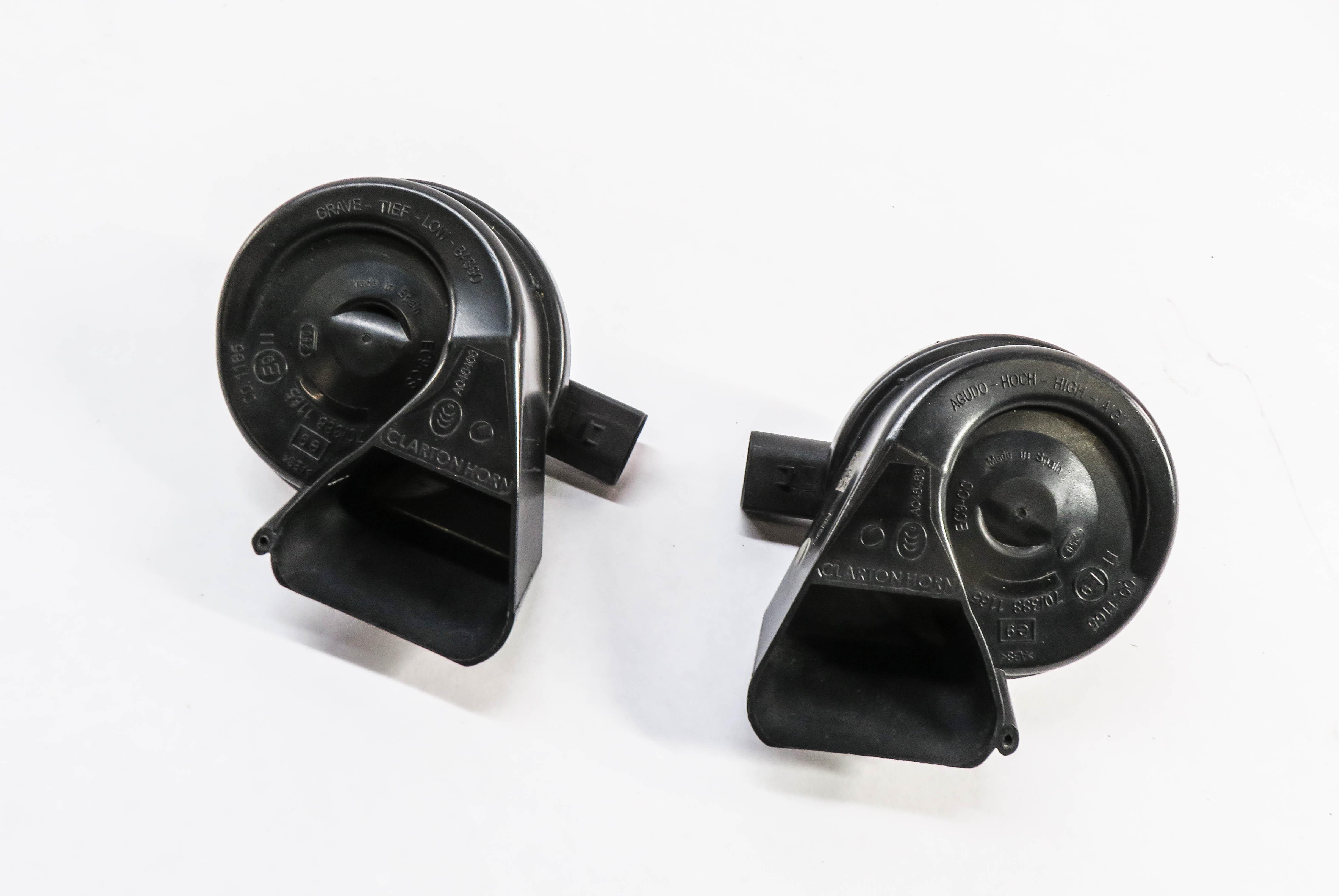 2007-2015 AUDI Q7 R8 (4L 4S) HIGH & LOW TONE HORN SET-2 — exact item pictured