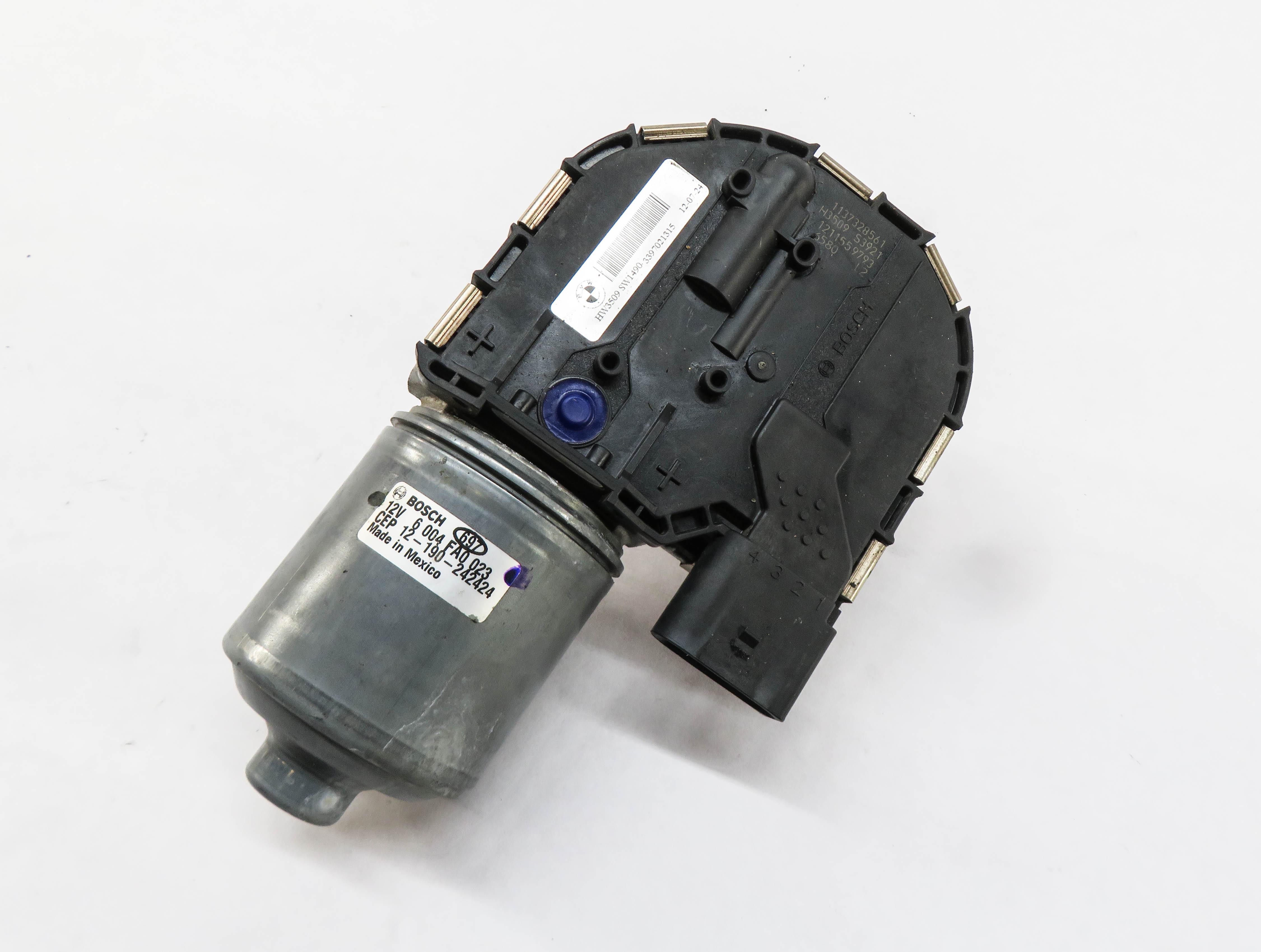 2011-2017 BMW X3 (F25) FRONT WINDOW GLASS WINDSHEILD WIPER MOTOR — exact item pictured