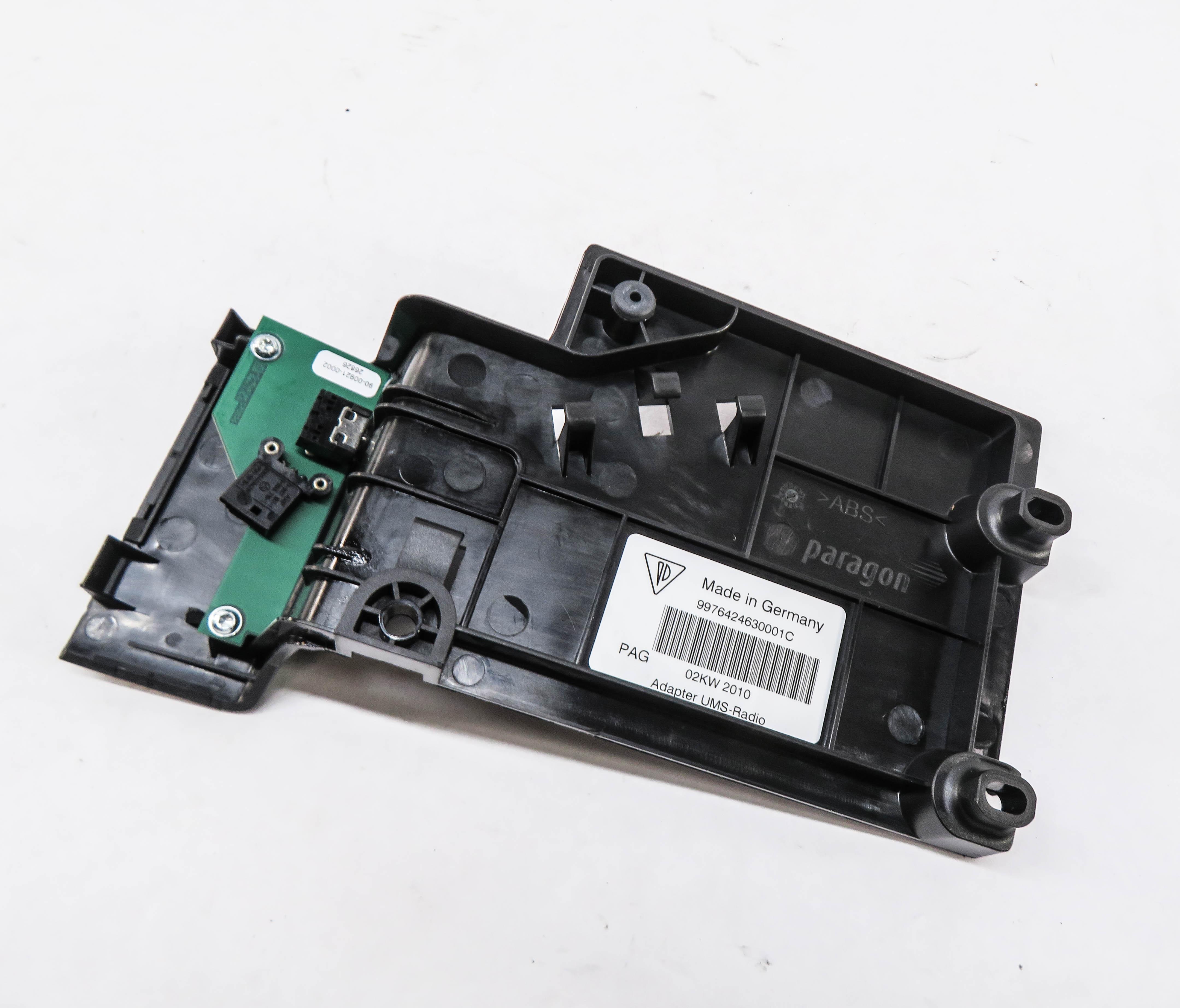 2010 PORSCHE CAYMAN (987) AUXILIARY AUDIO INTERFACE MODULE — exact item pictured
