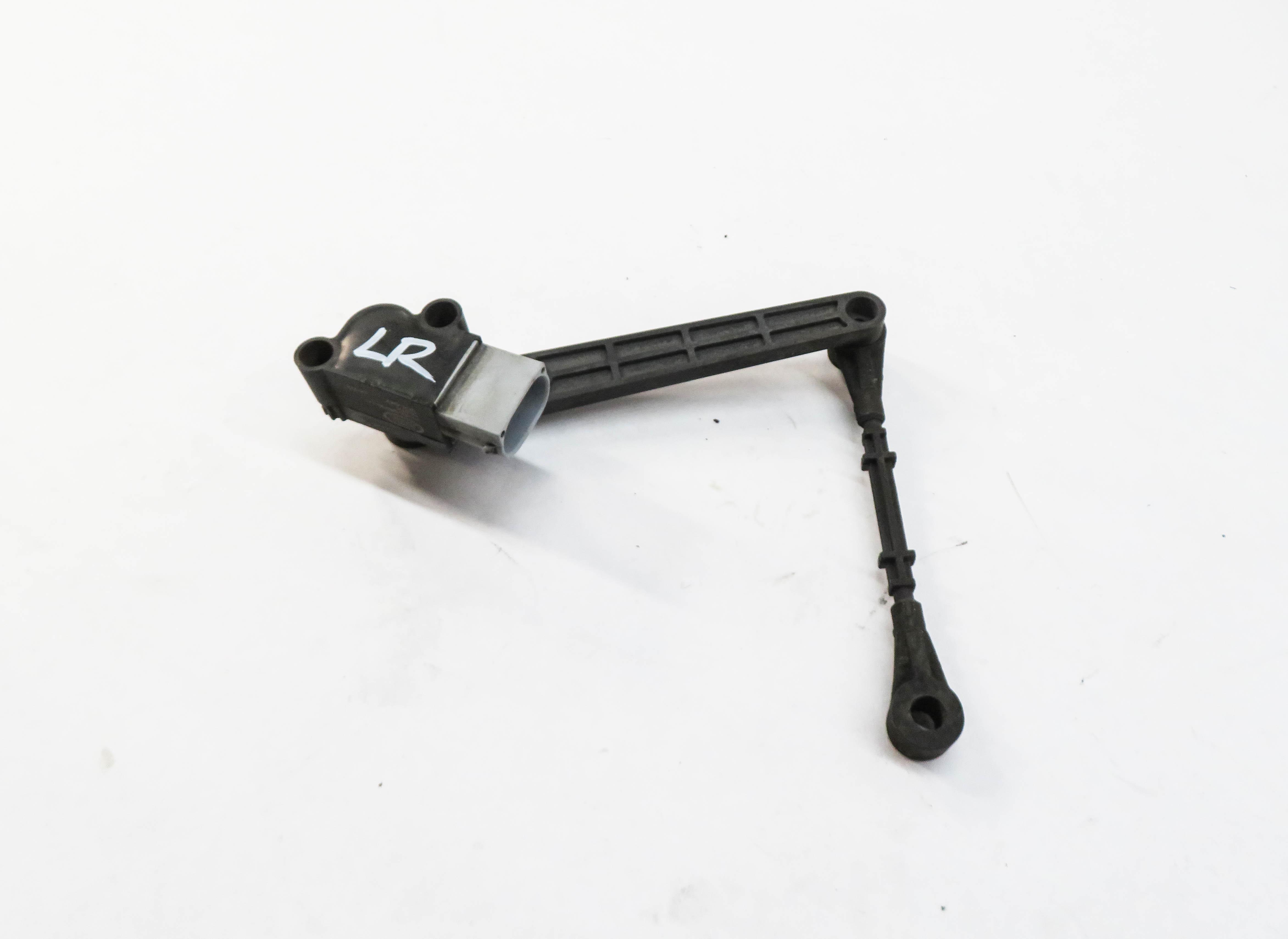 2010 RANGE ROVER (L322) LEFT DRIVER REAR SUSPENSION HEIGHT LEVEL SENSOR — exact item pictured