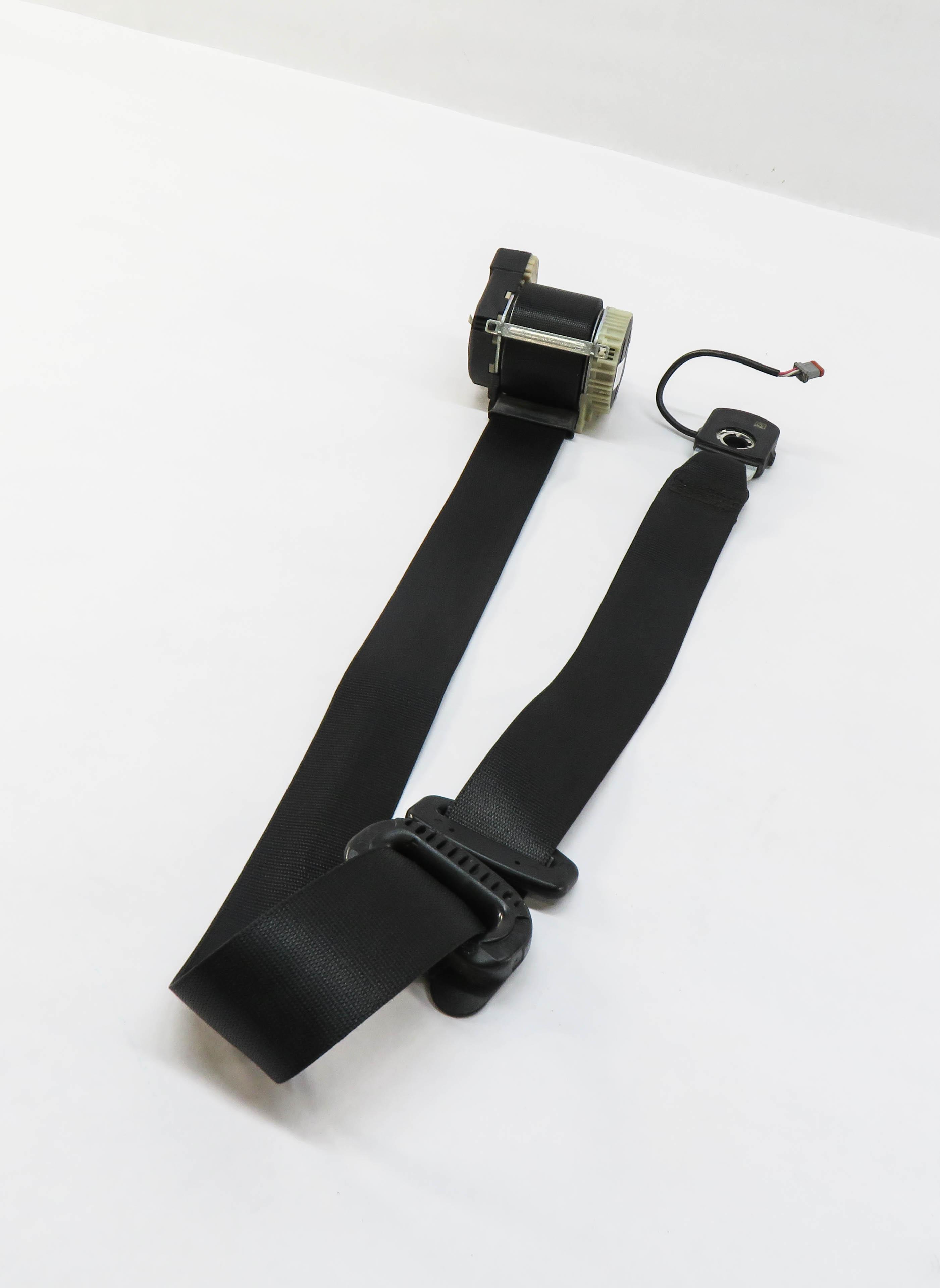 2010-2012 RANGE ROVER (L322) RIGHT FRONT PASSENGER SEATBELT RETRACTOR (BLACK) — exact item pictured