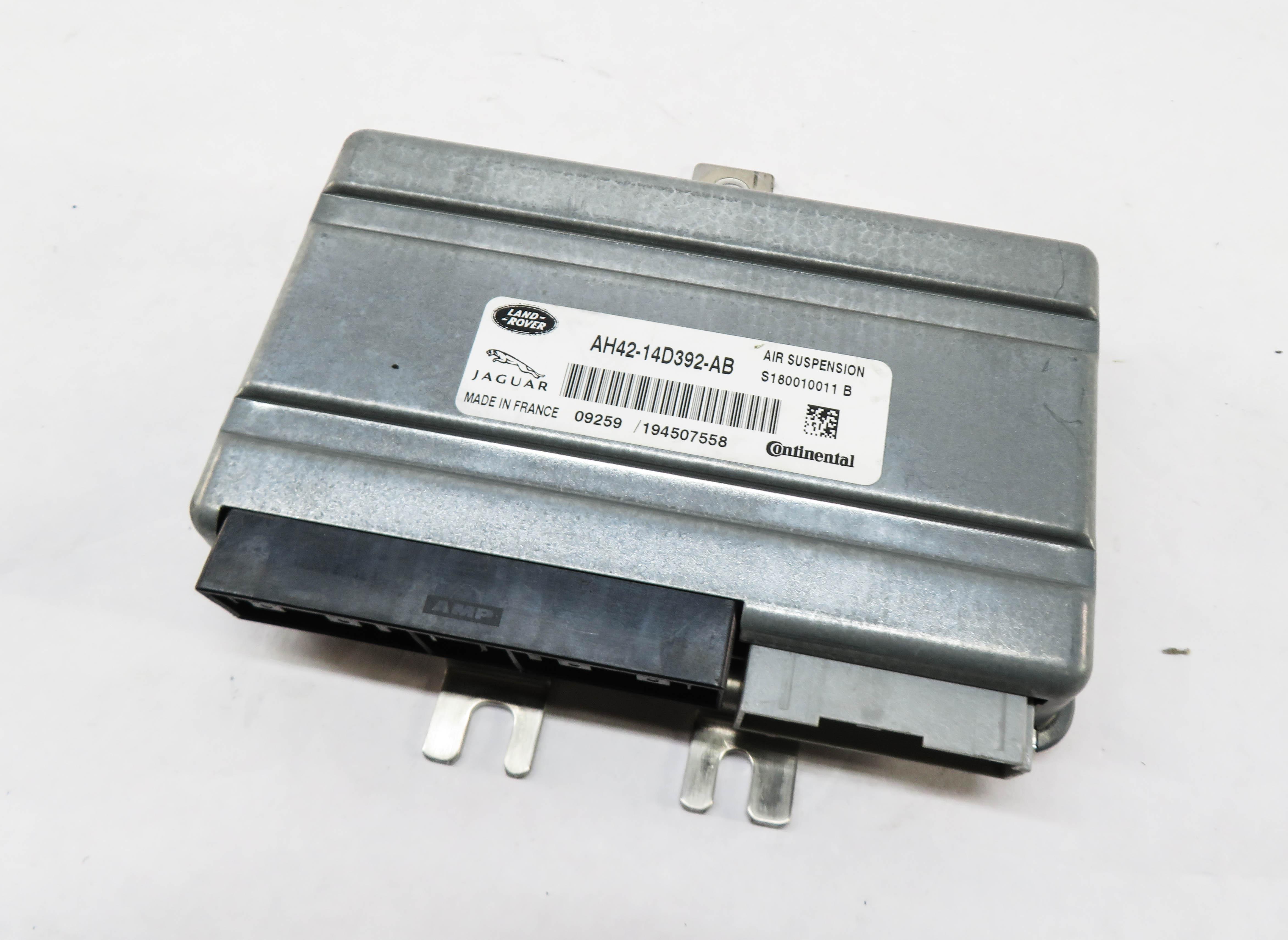 10-16 LR4 - RANGE ROVER SPORT (L320) AIR SUSPENSION COMPRESSOR MODULE (HITACHI) — exact item pictured