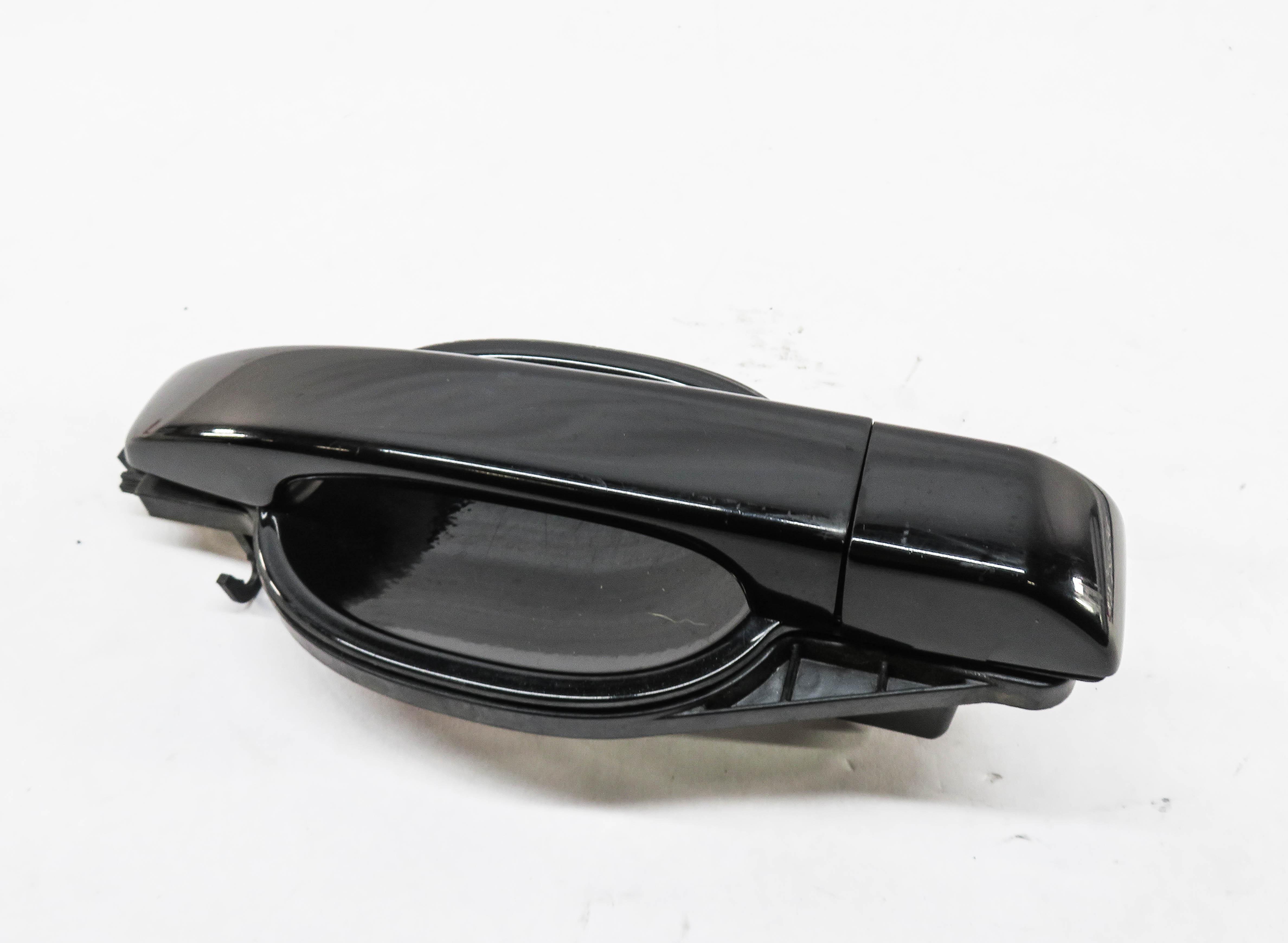 2010-2012 RANGE ROVER (L322) FRONT / REAR - PASSENGER DOOR HANDLE (BLACK 820) — exact item pictured