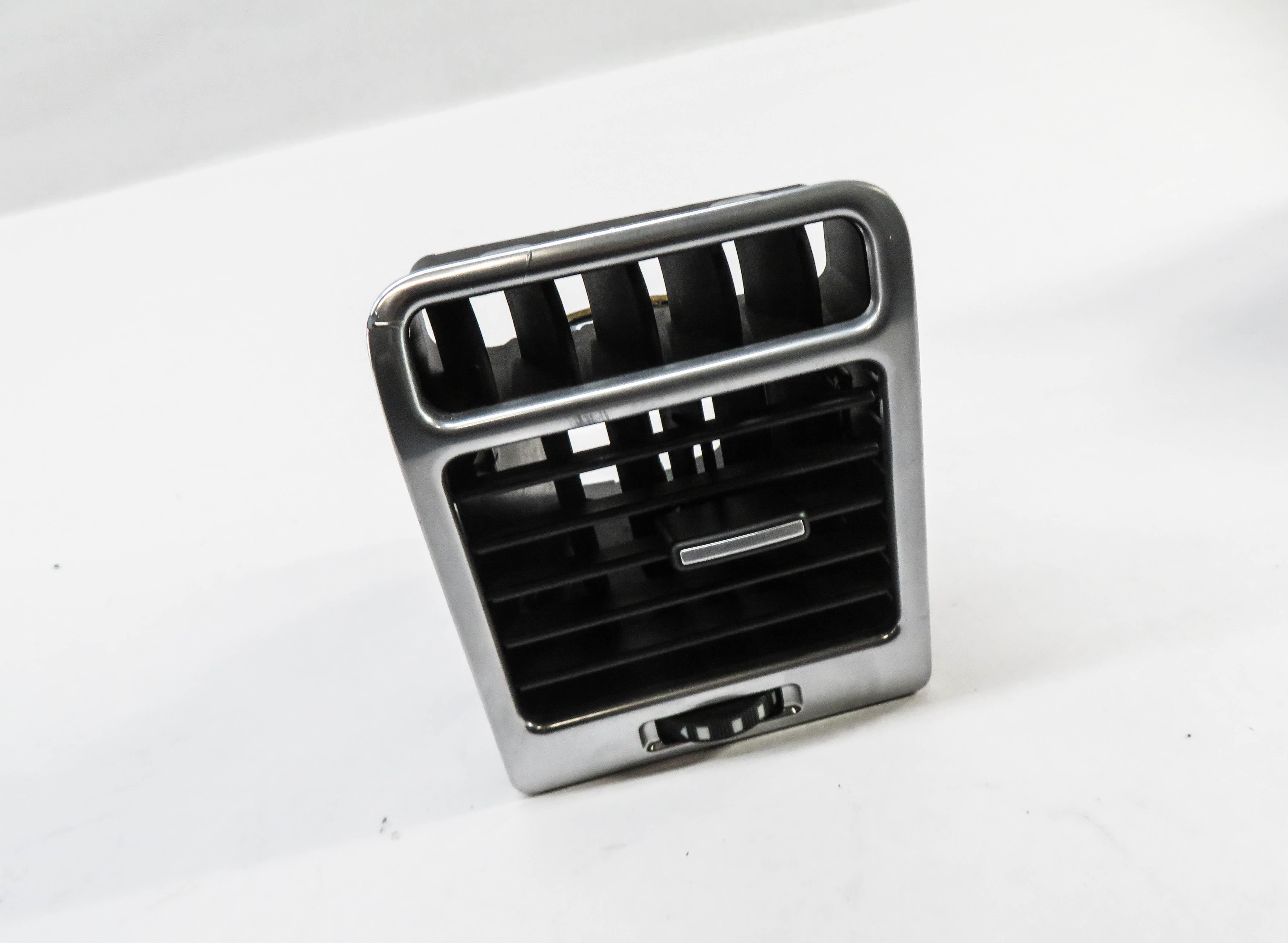 2010 RANGE ROVER (L322) RIGHT FRONT PASSENGER OUTER DASH HEATER A/C AIR VENT — exact item pictured