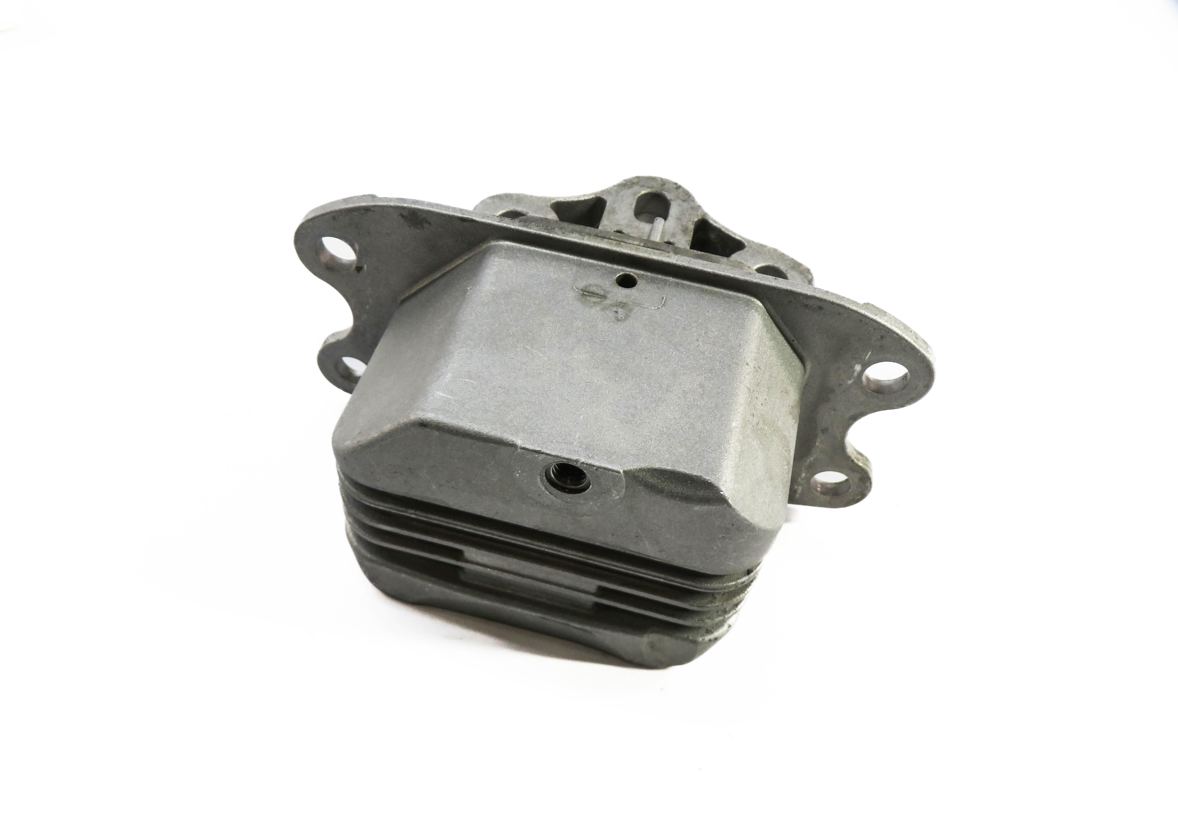 2016 BMW X1 (F48) 2.0L B46 TURBO ENGINE - TRANSMISSION MOUNT BRACKET — exact item pictured