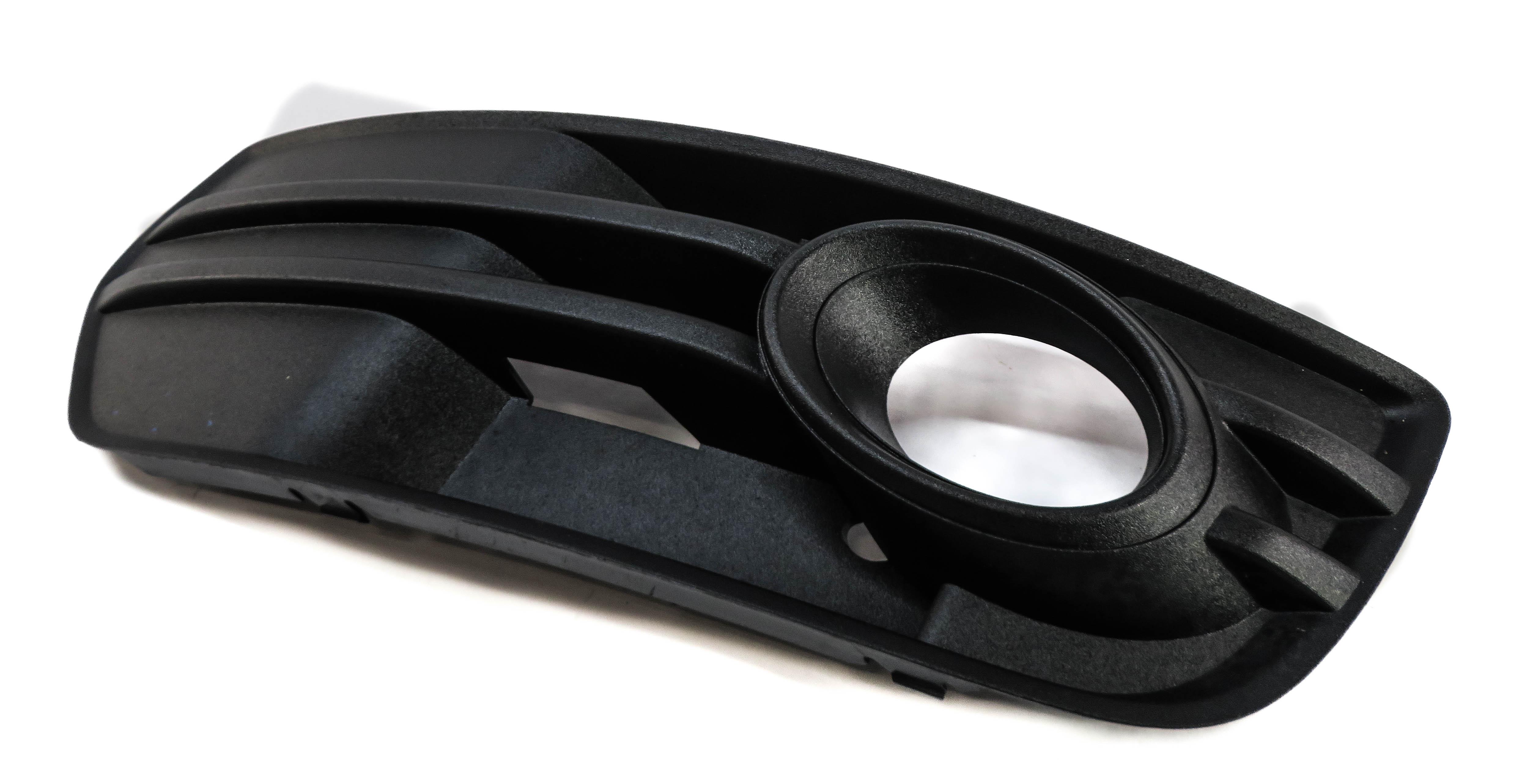 2009-2012 AUDI Q5 (B8 8R) LEFT FRONT DRIVER FOGLIGHT FOG LIGHT GRILLE TRIM — exact item pictured