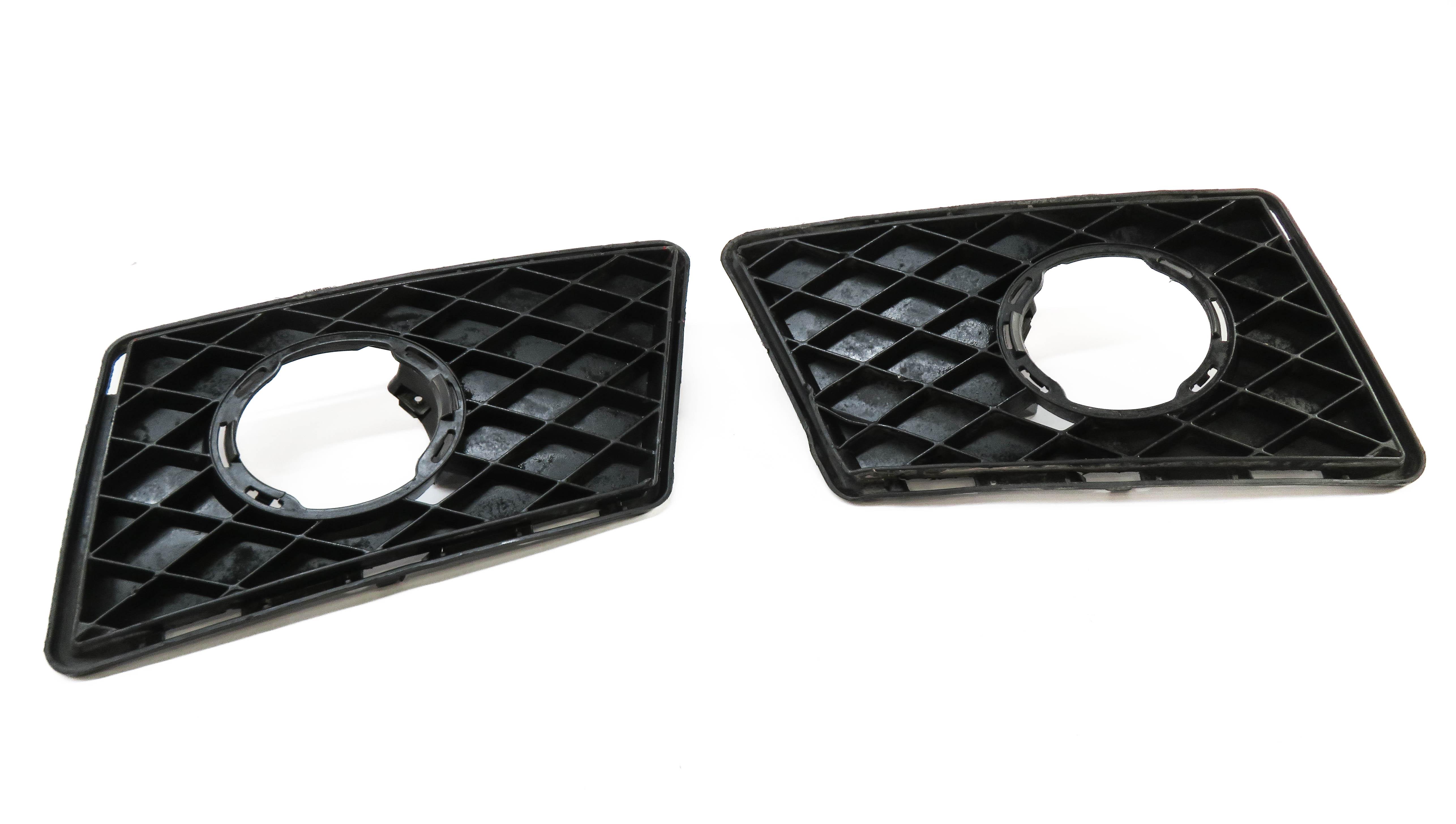 2012 MERCEDES GLK350 (X204) FRONT LEFT & RIGHT FOGLIGHT GRILLE TRIM SET-2 — exact item pictured