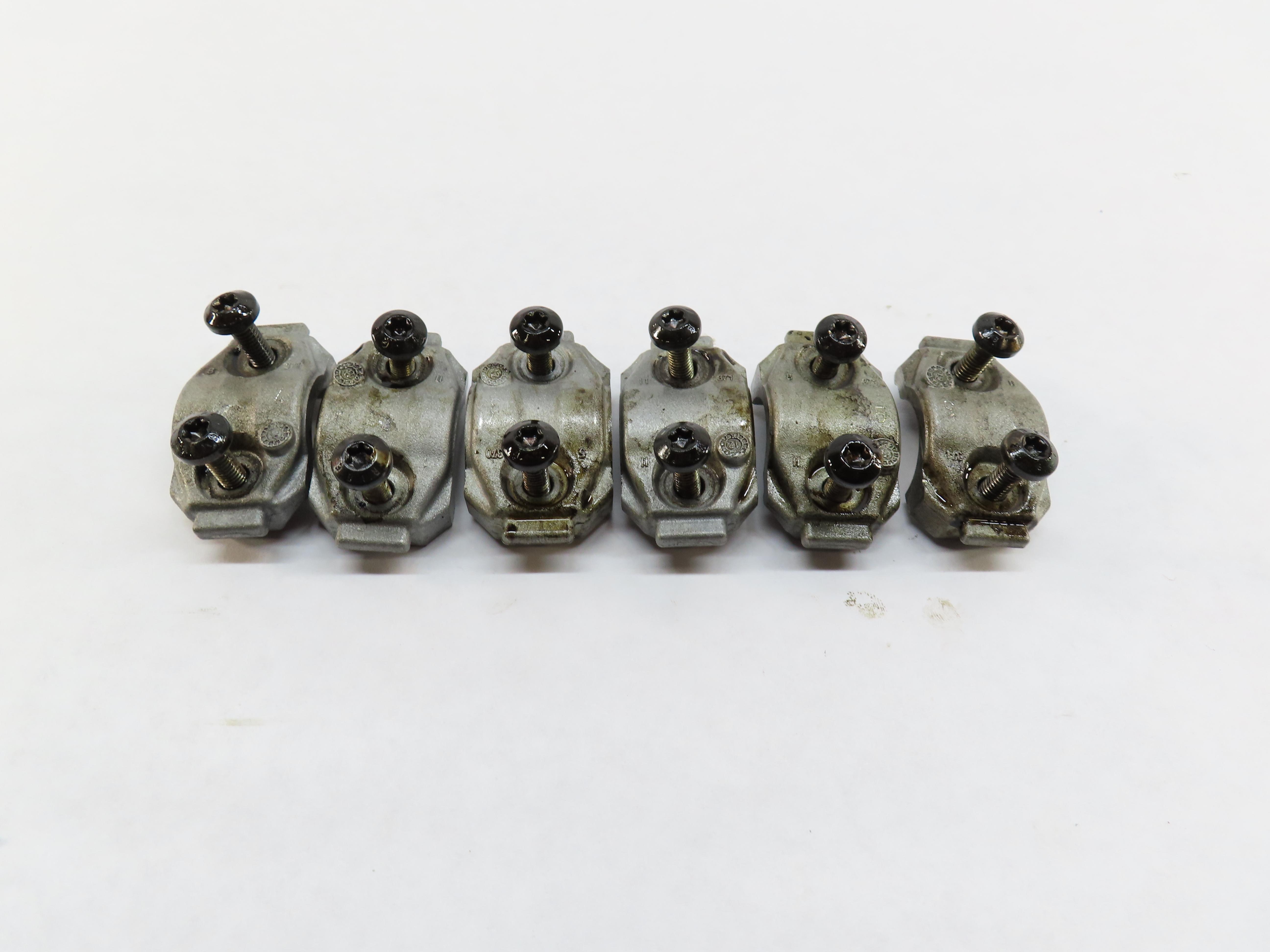11-19 BMW 1 3 5 7 X1 X3 X5 X6 3.0L F30 N55 ECCENTRIC CAMSHAFT BEARING CAP SET — exact item pictured
