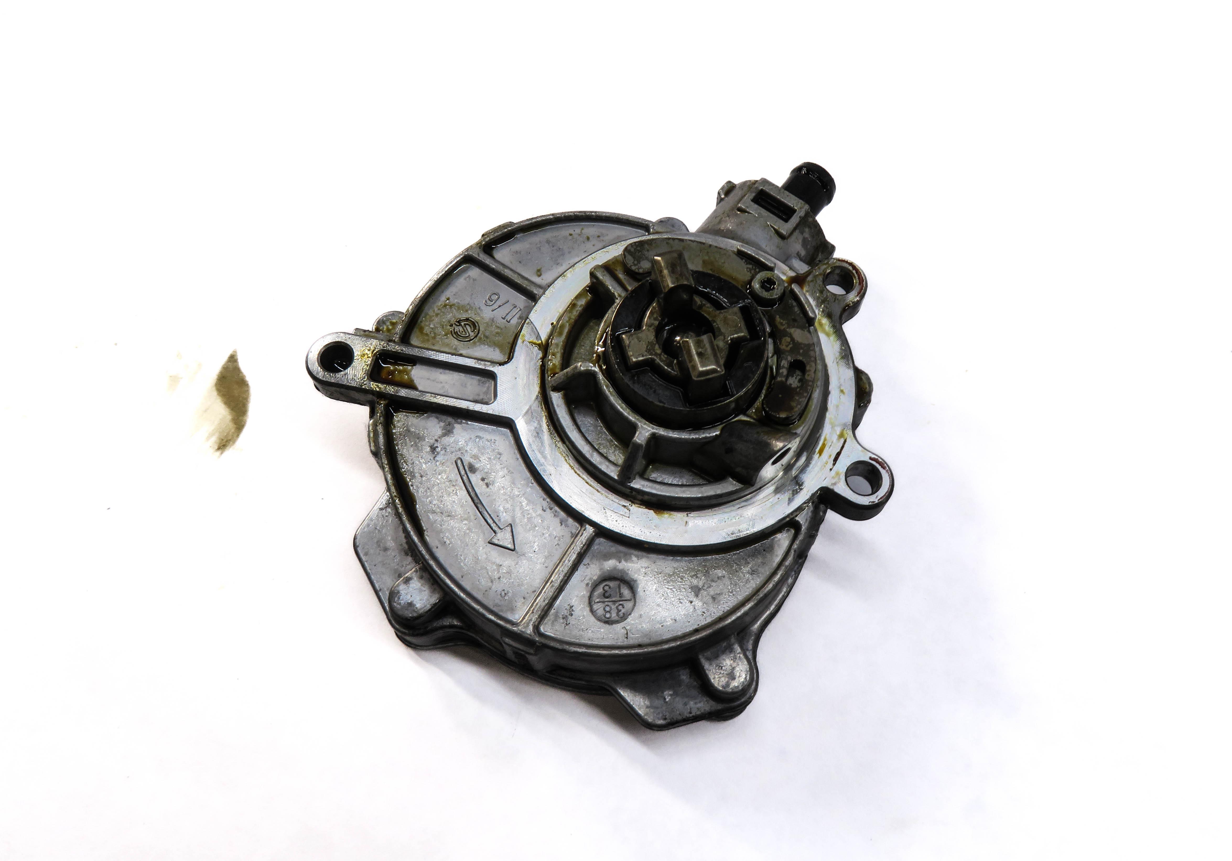 2012-2017 AUDI A6 A7 Q5 S4 S6 RQ5 TOUAREG - 3.0L ENGINE BRAKE VACUUM PUMP — exact item pictured