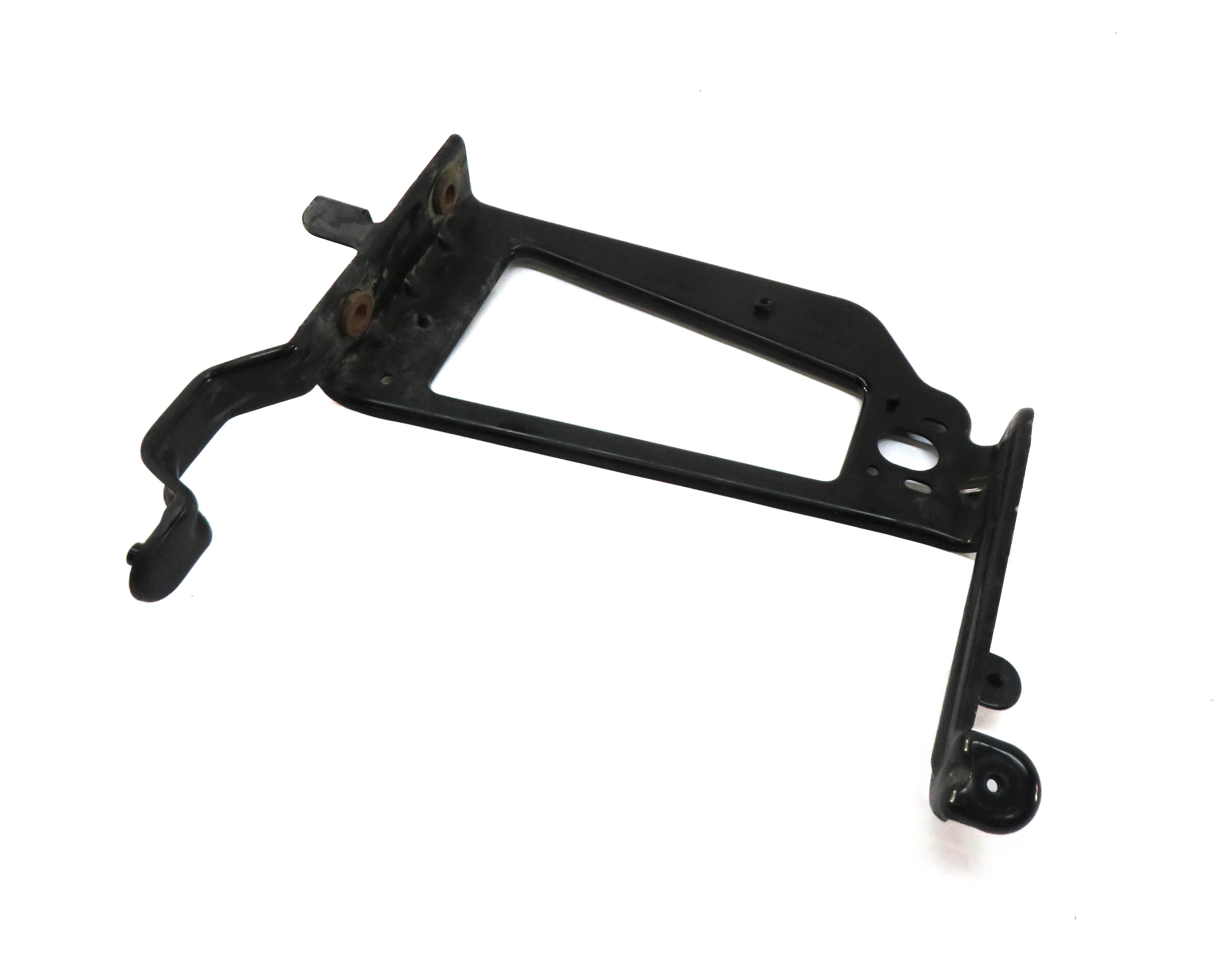 2017 AUDI Q7 (4M) RIGHT RADIATOR CORE SUPPORT MOUNT BRACKET — exact item pictured