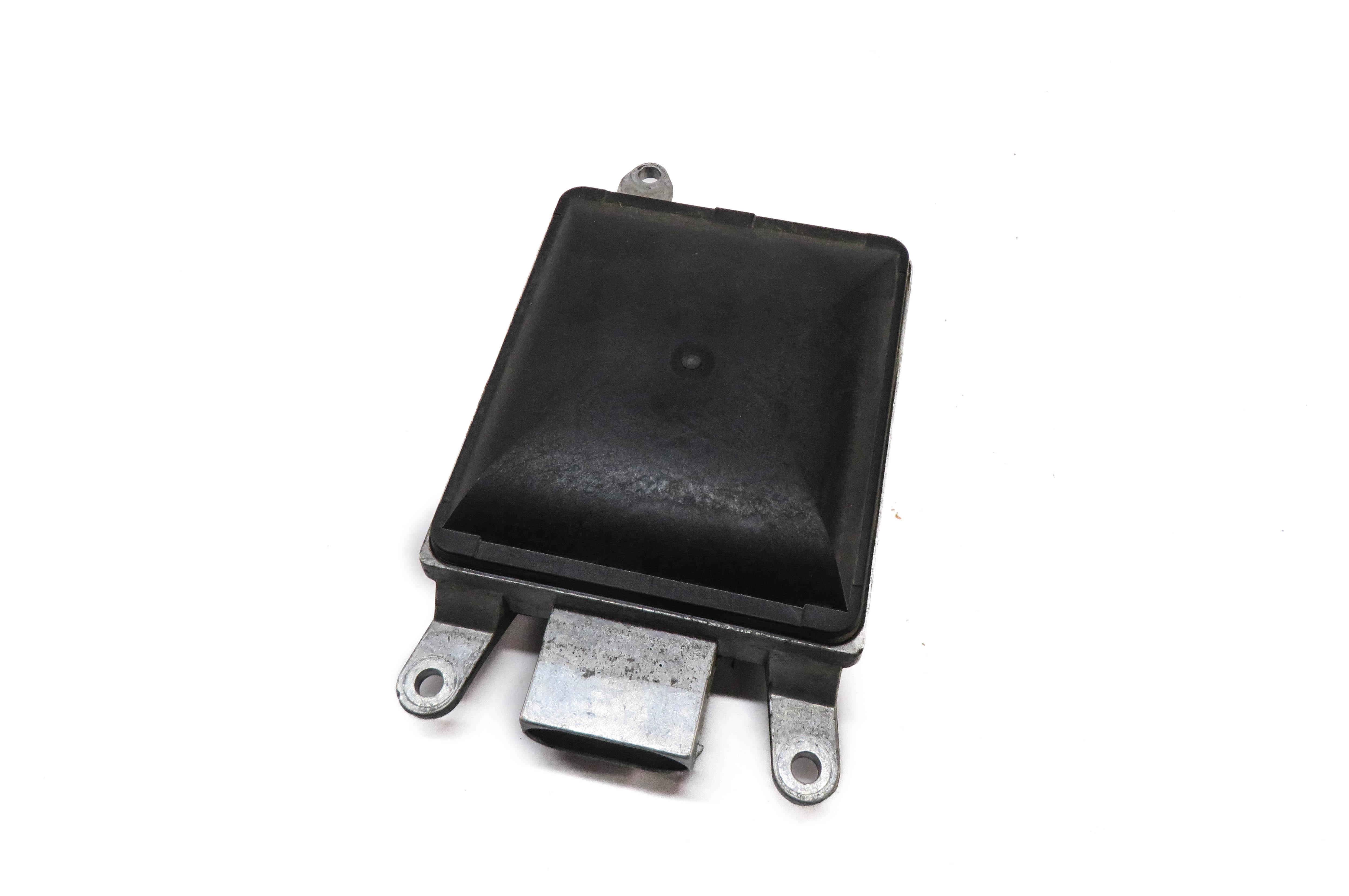 2011-2016 PORSCHE CAYENNE (958) RIGHT PASSENGER REAR BLIND SPOT RADAR MODULE — exact item pictured