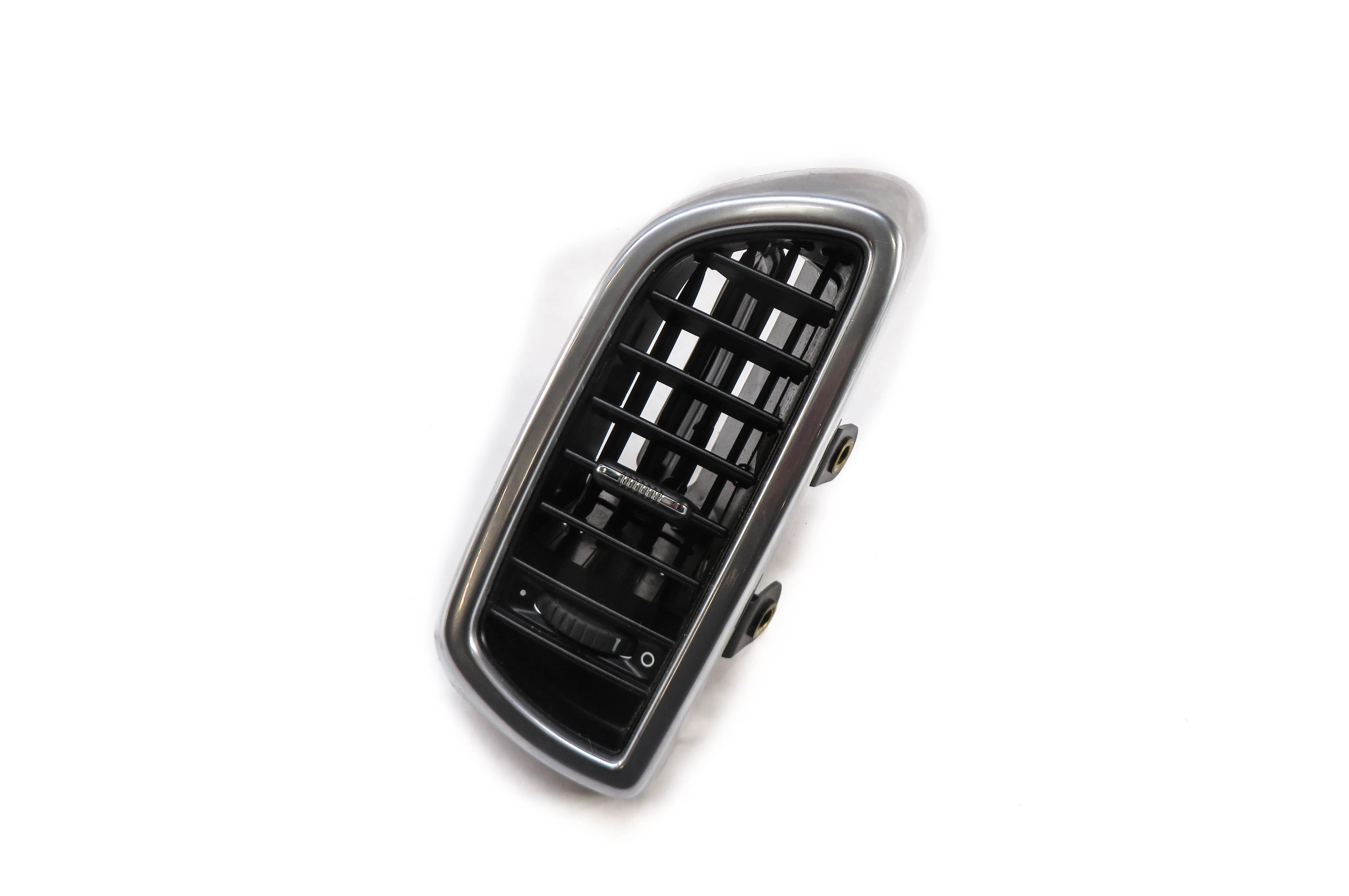 2011 PORSCHE CAYENNE (958) RIGHT PASSENGER OUTER DASH HEATER A/C AIR VENT — exact item pictured
