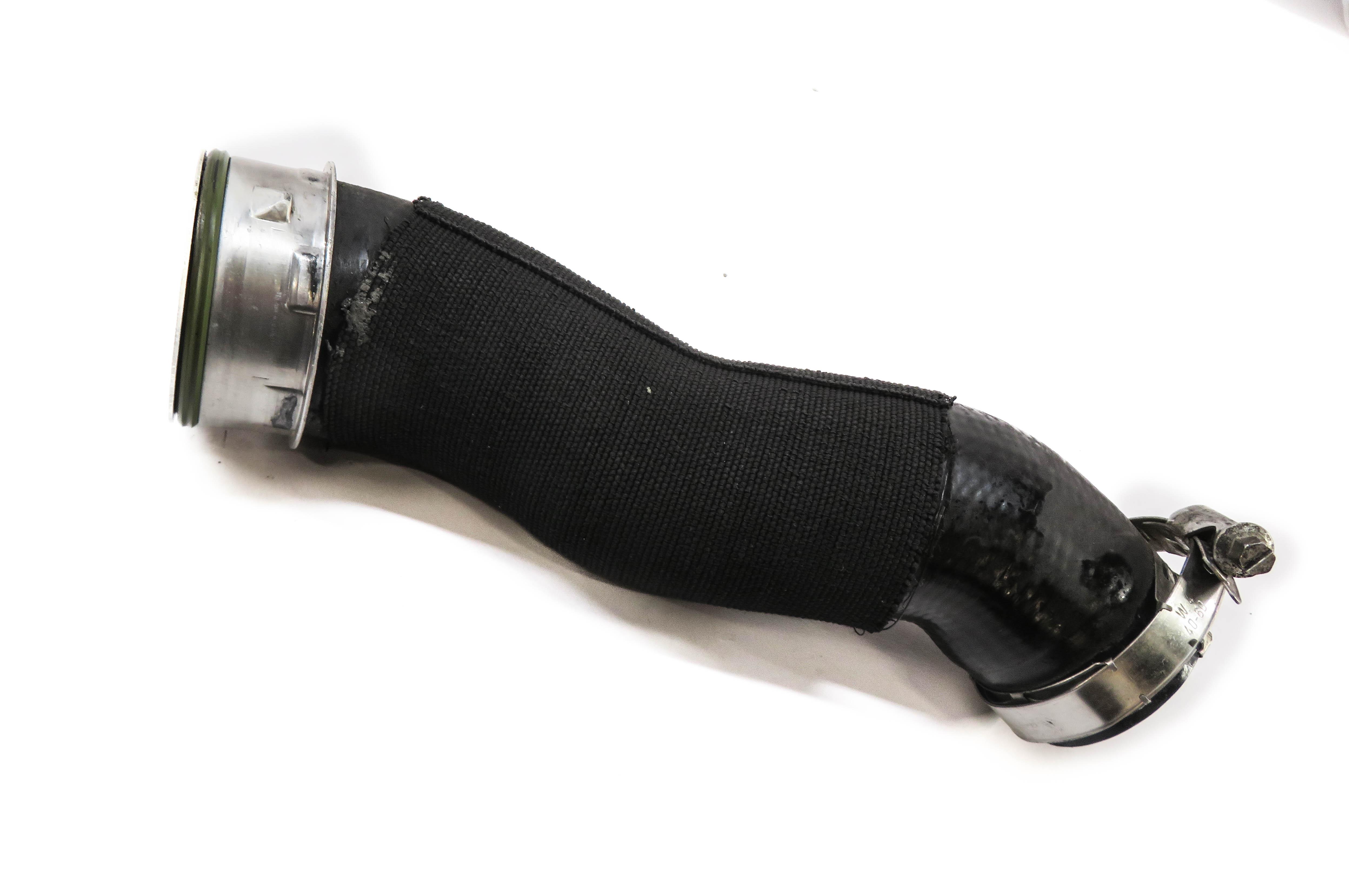 2011 PORSCHE CAYENNE (958) 3.0L MCN.RB DIESEL ENGINE LEFT INTERCOOLER HOSE PIPE — exact item pictured