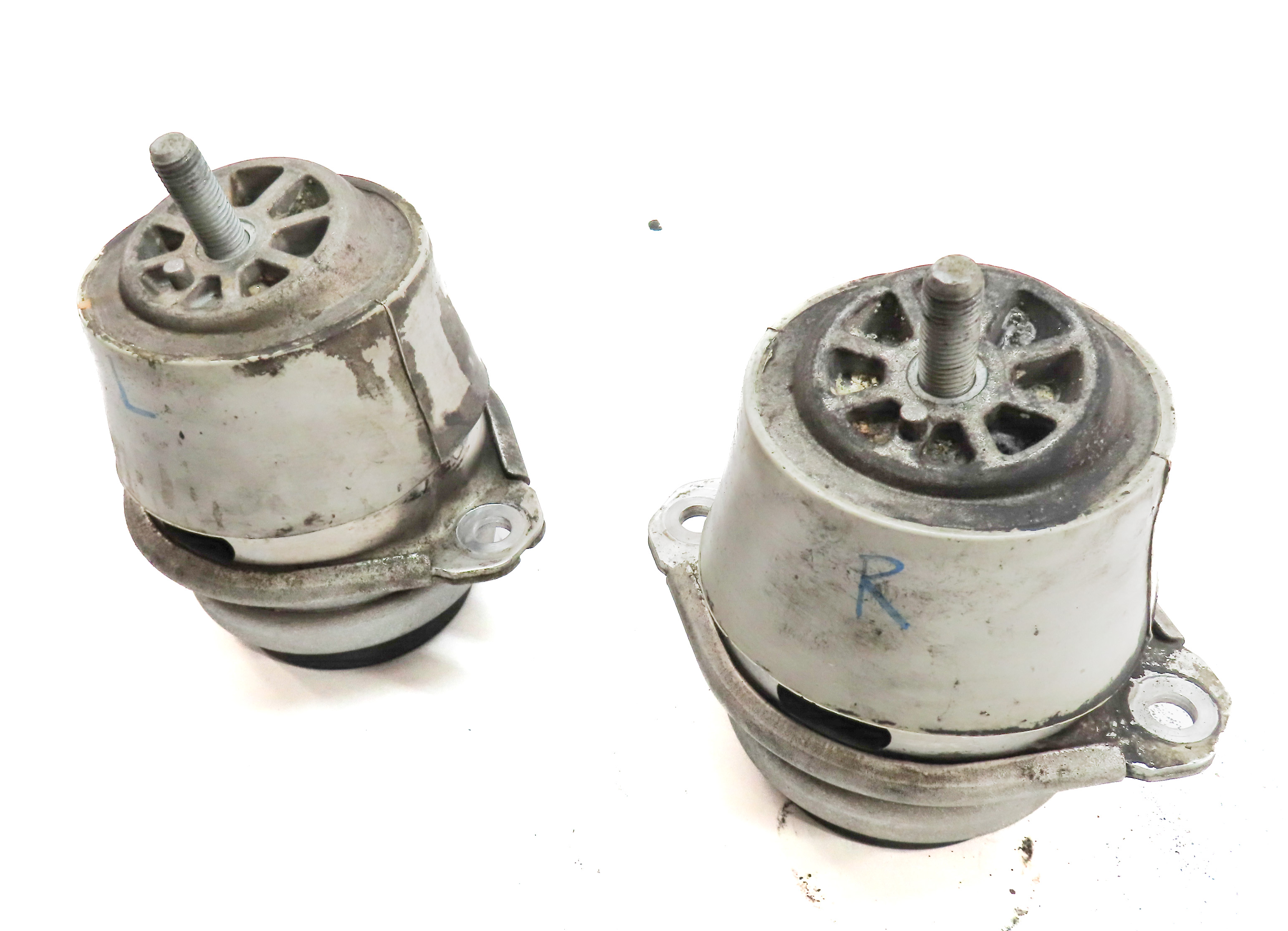 13 PORSCHE CAYENNE (958) 3.0L DIESEL (MCN.RB) ENGINE MOTOR SUPPORT MOUNT SET/2 — exact item pictured