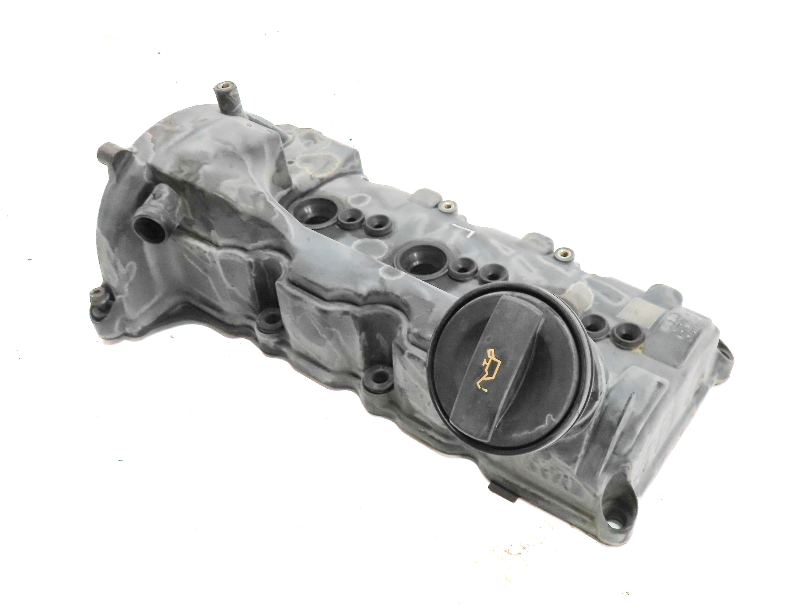 13-16 PORSCHE CAYENNE (958) 3.0L DIESEL (MCN.RB) LEFT DRIVER ENGINE VALVE COVER — exact item pictured