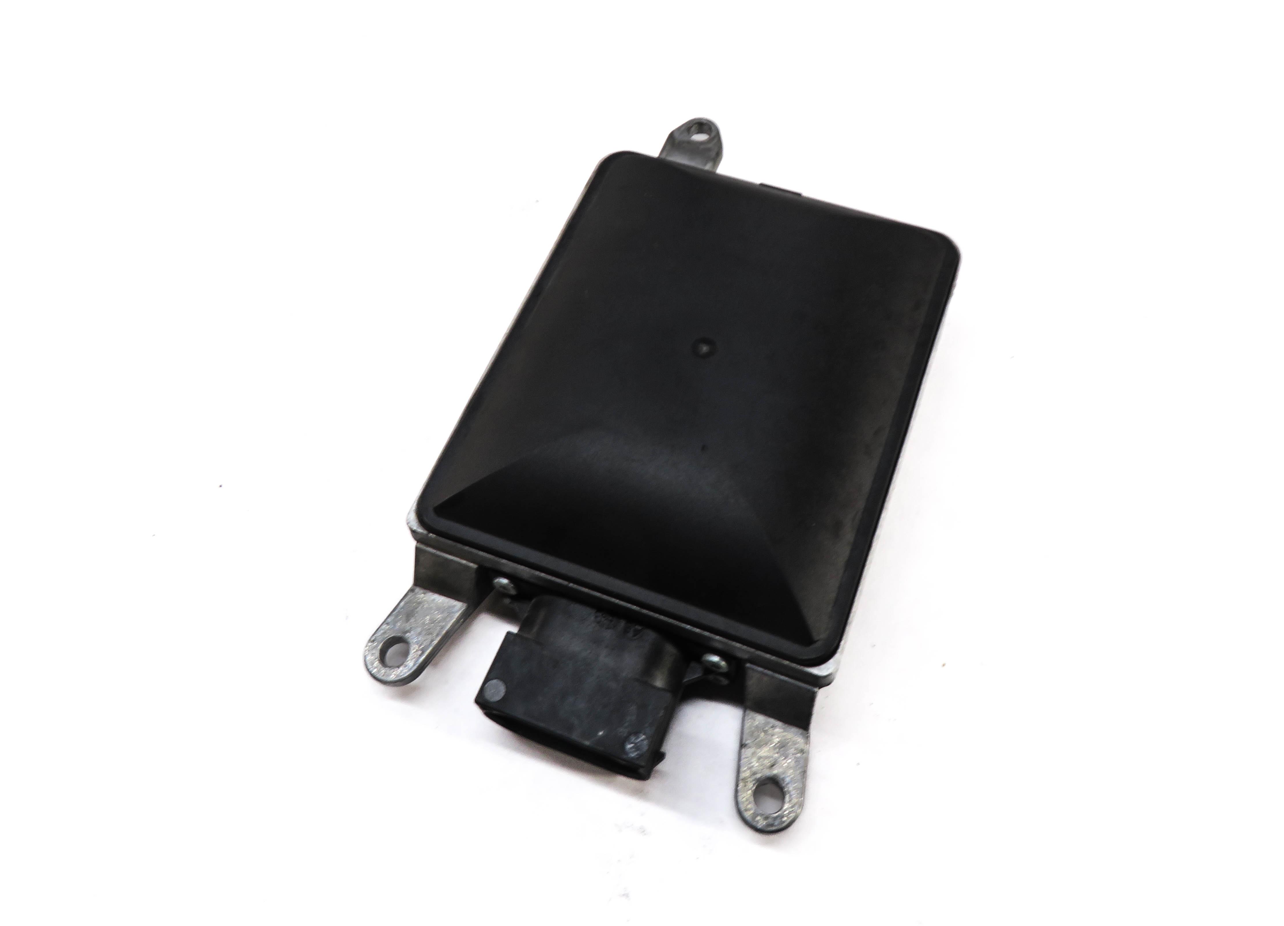 2015-2016 AUDI A3 S3 (8V) RIGHT LANE DEPARTURE BLIND SPOT CONTROL MODULE (SLAVE) — exact item pictured