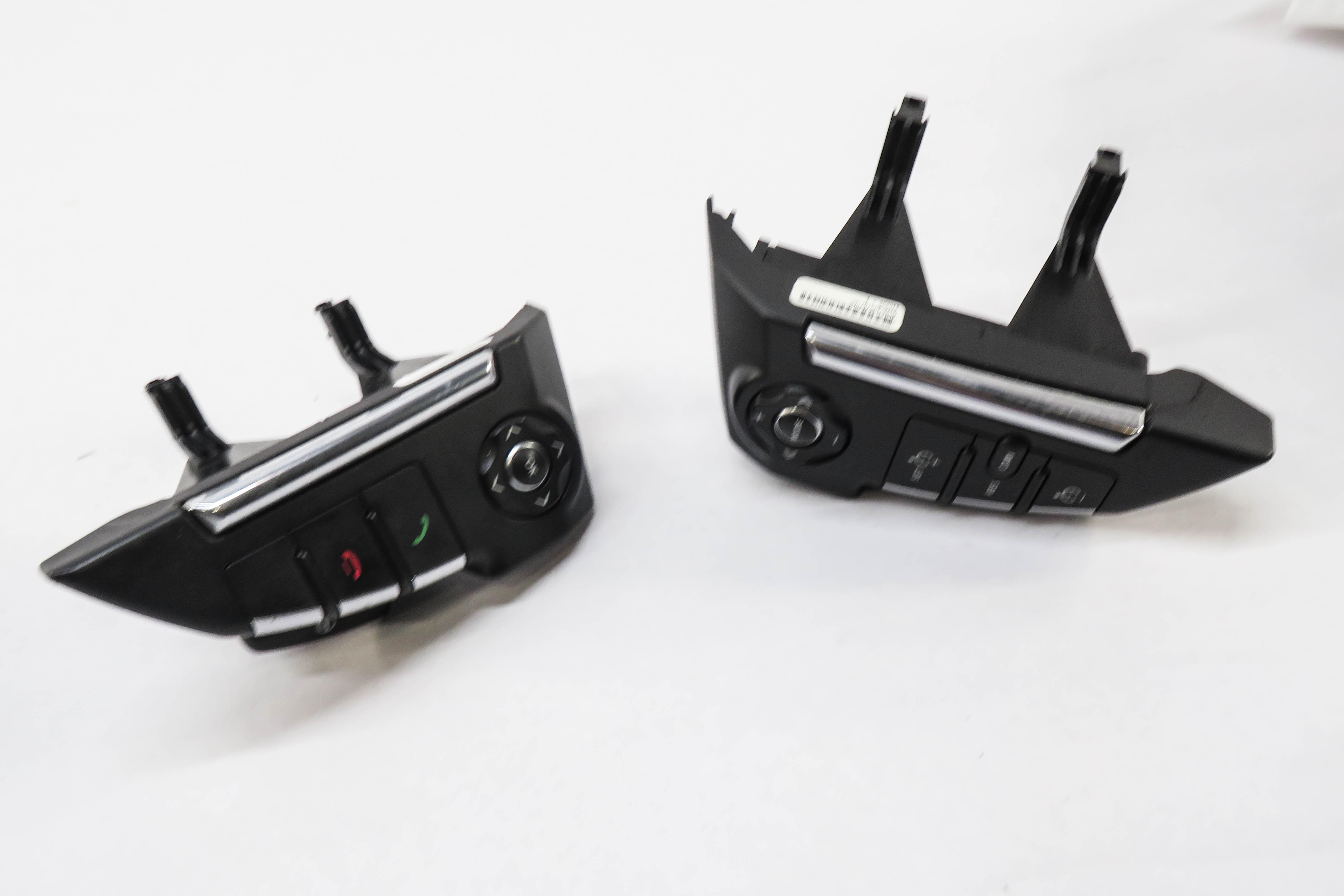 2011 RANGE ROVER SPORT (L320) LEFT & RIGHT STEERING WHEEL SWITCH BUTTON SET — exact item pictured