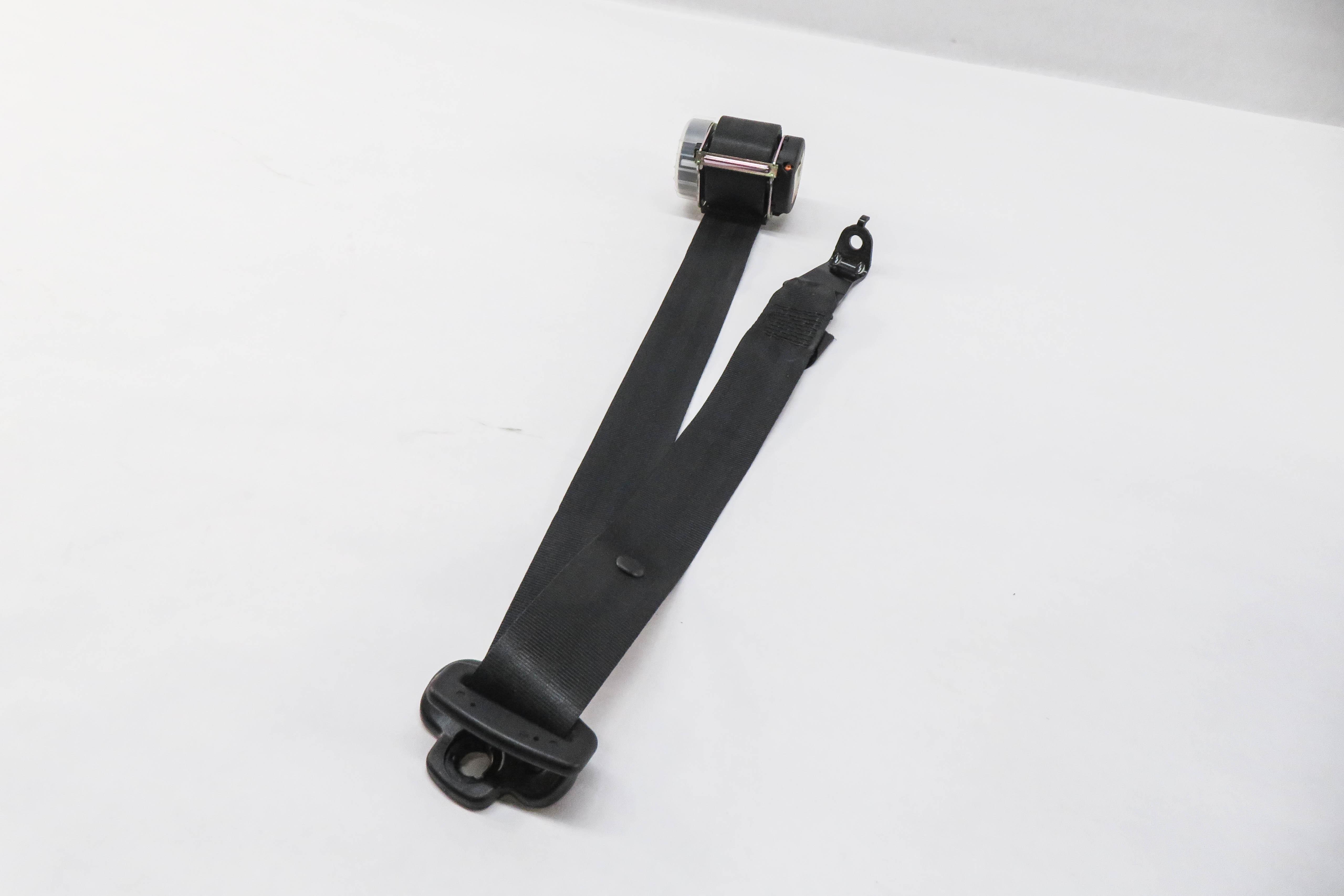2011 RANGE ROVER SPORT (L320) REAR 2nd ROW SEAT LEFT SEATBELT RETRACTOR — exact item pictured