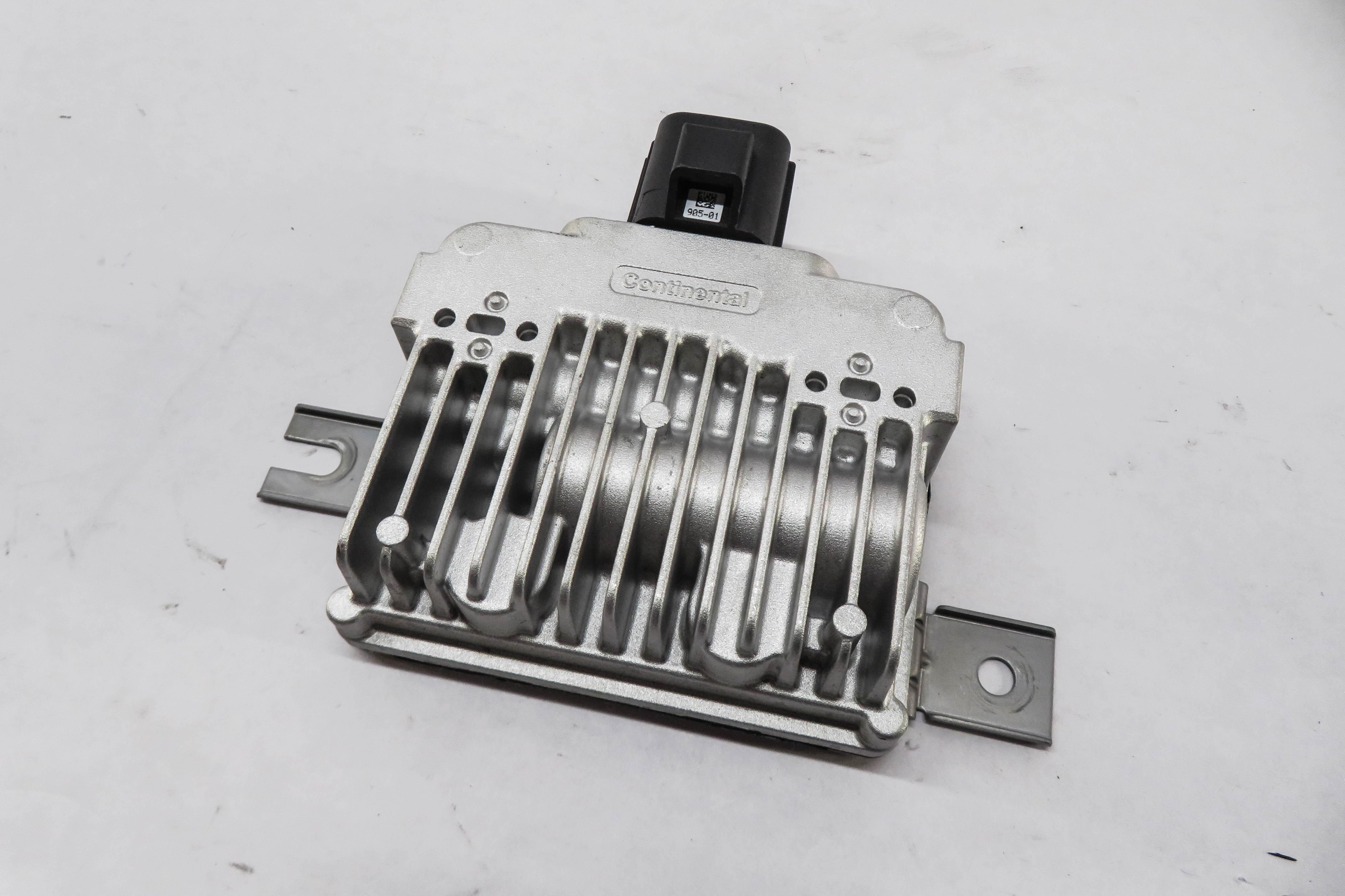 2010-2015 LR2 LR4 EVOQUE RANGE ROVER SPORT (L320 L538) FUEL PUMP CONTROL MODULE — exact item pictured