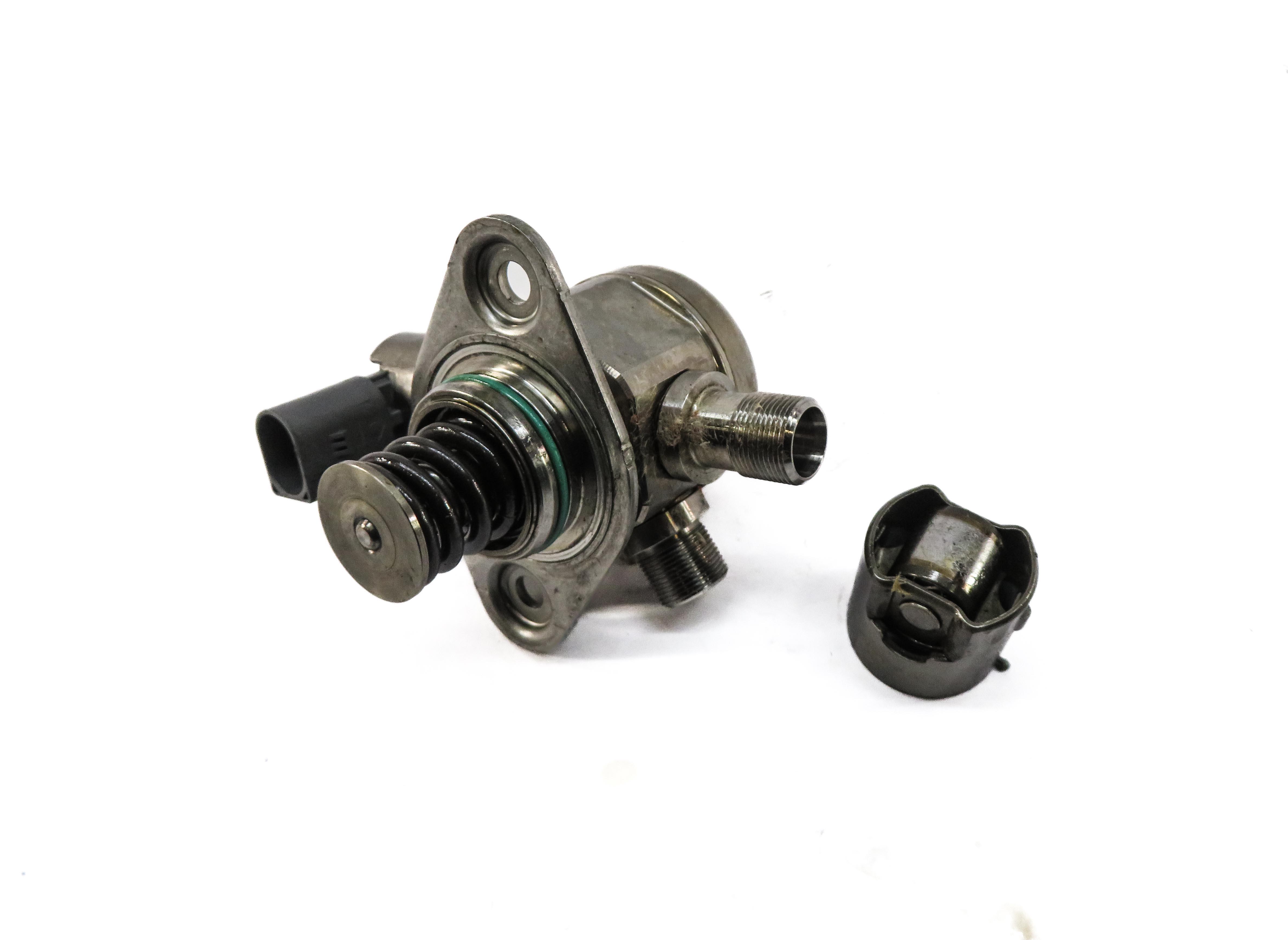 2011-2020 MERCEDES E500 E550 S600 SL450 SL550 GL550 - LEFT MECHANICAL FUEL PUMP — exact item pictured