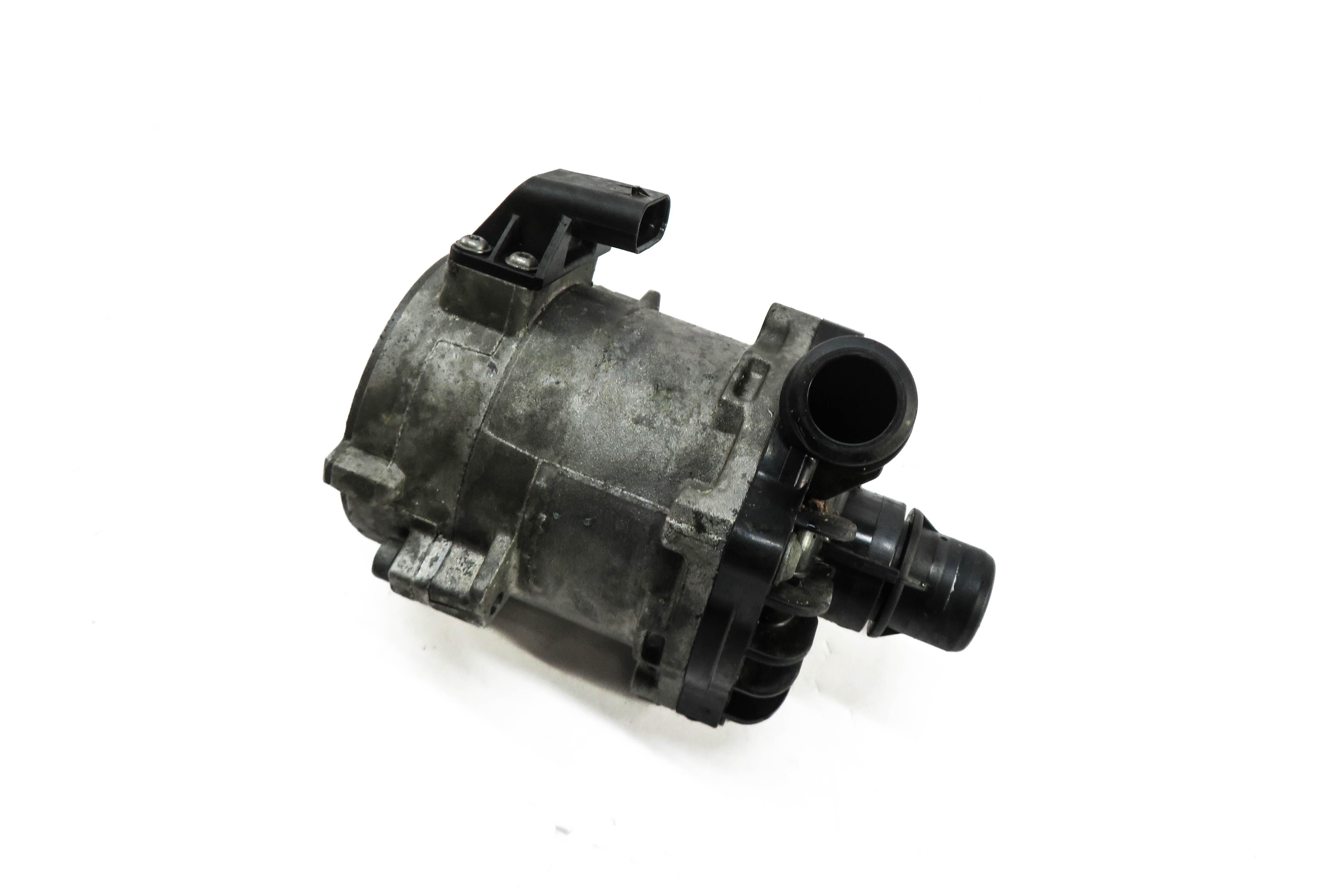 2012-2019 BMW M5 M6 ///M (F06 F10 F12 F13) 4.4L S63T ENGINE AUXILIARY WATER PUMP — exact item pictured