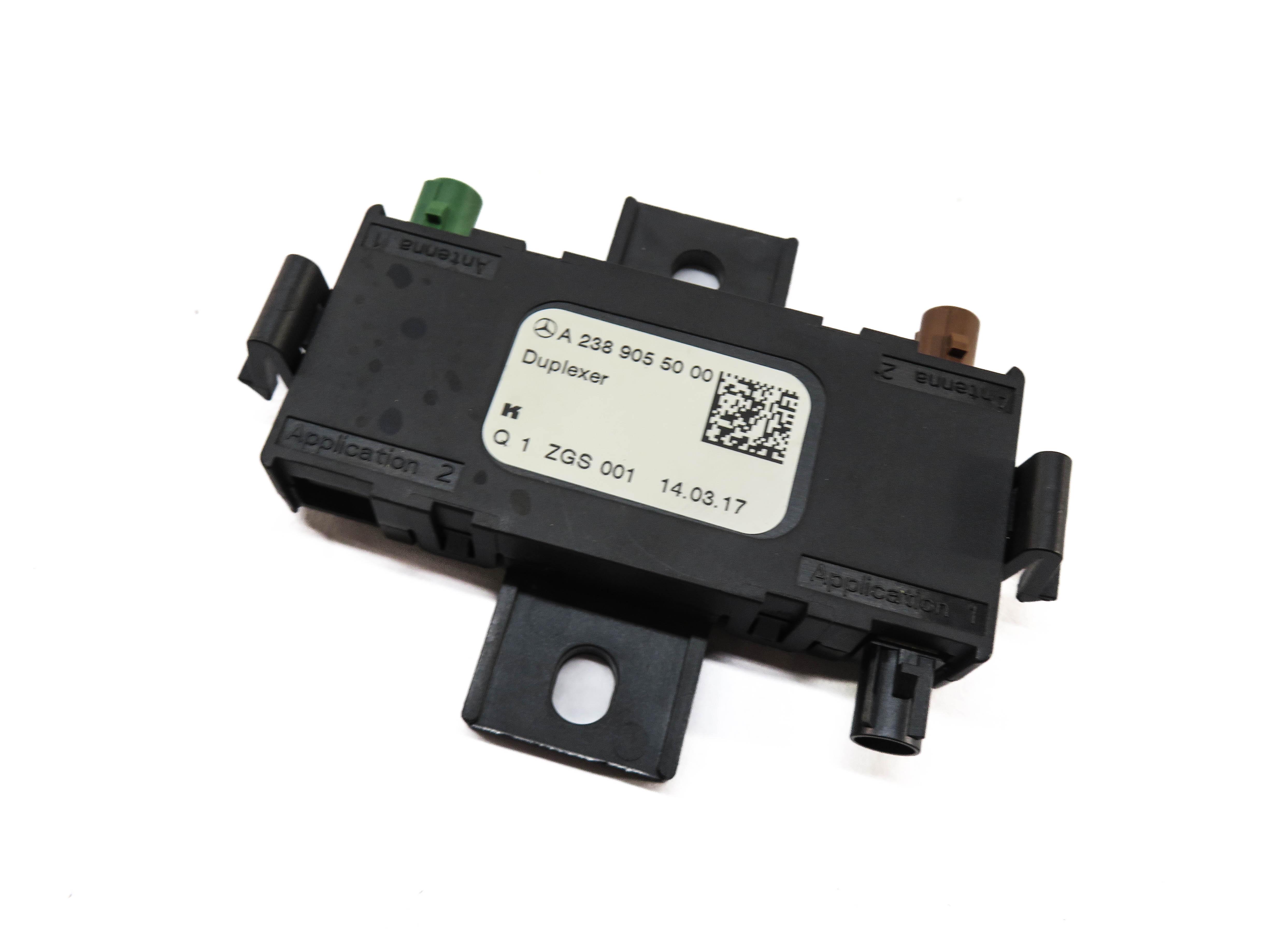 2017 MERCEDES GLC300 (X253) RADIO STEREO ANTENNA DUPLEXER MODULE — exact item pictured