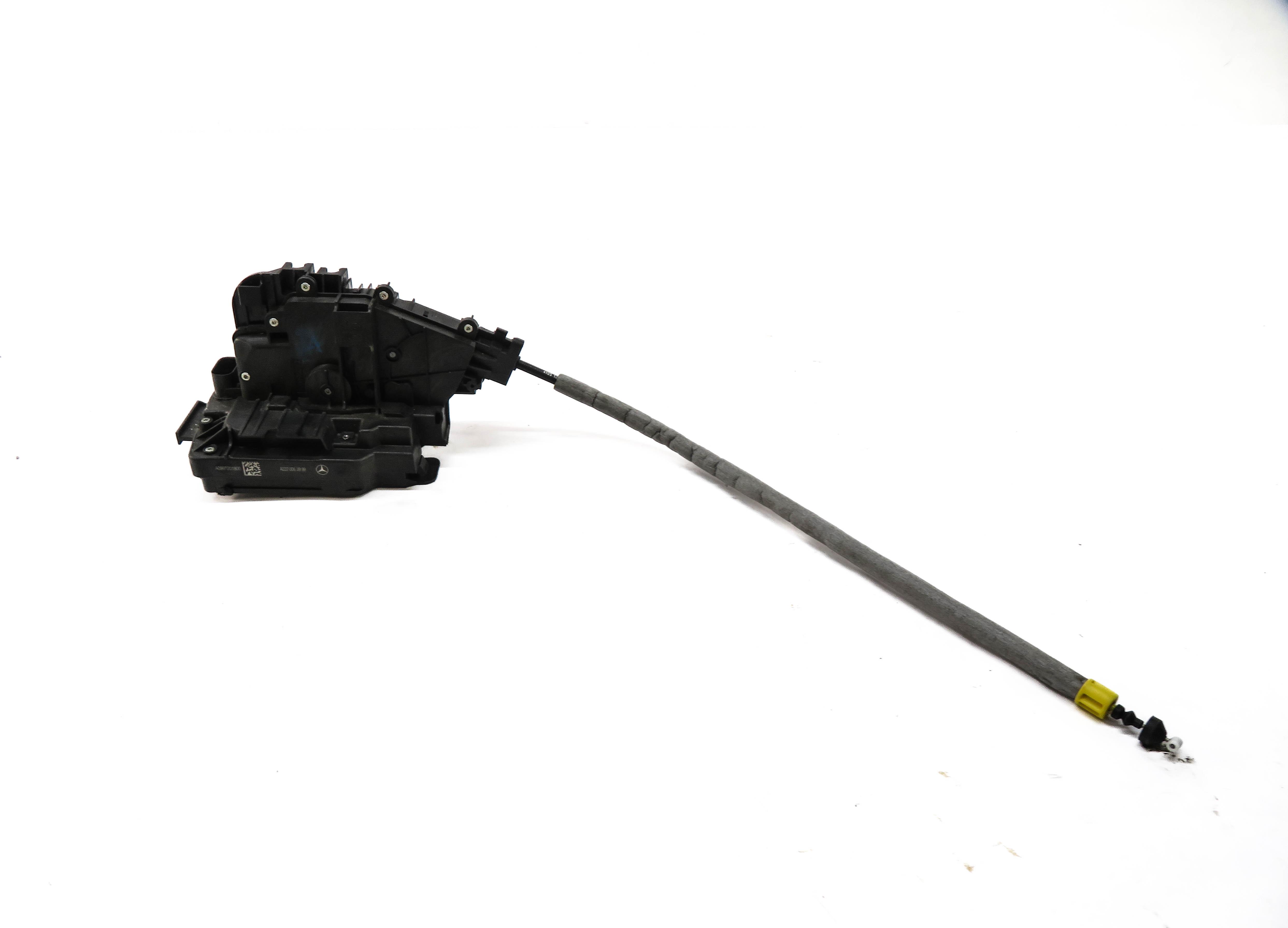 2016-2021 MERCEEDES GLC43 GLC63 GLC300 (X253) RIGHT FRONT PASSENGER DOOR LATCH — exact item pictured