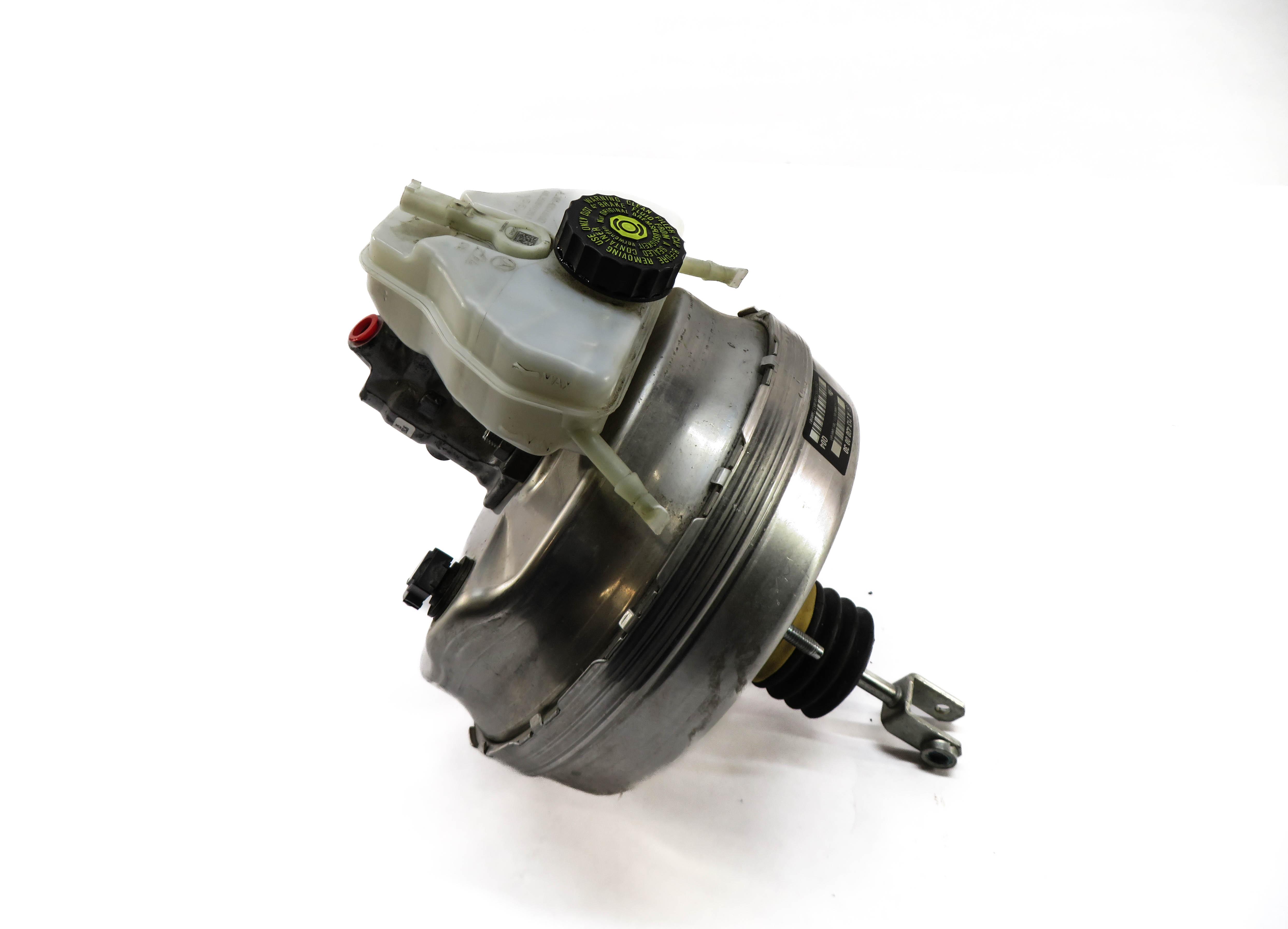 2016-2019 MERCEDES GLC43 GLC300 GLC350E (X253) BRAKE BOOSTER w/ MASTER CYLINDER — exact item pictured