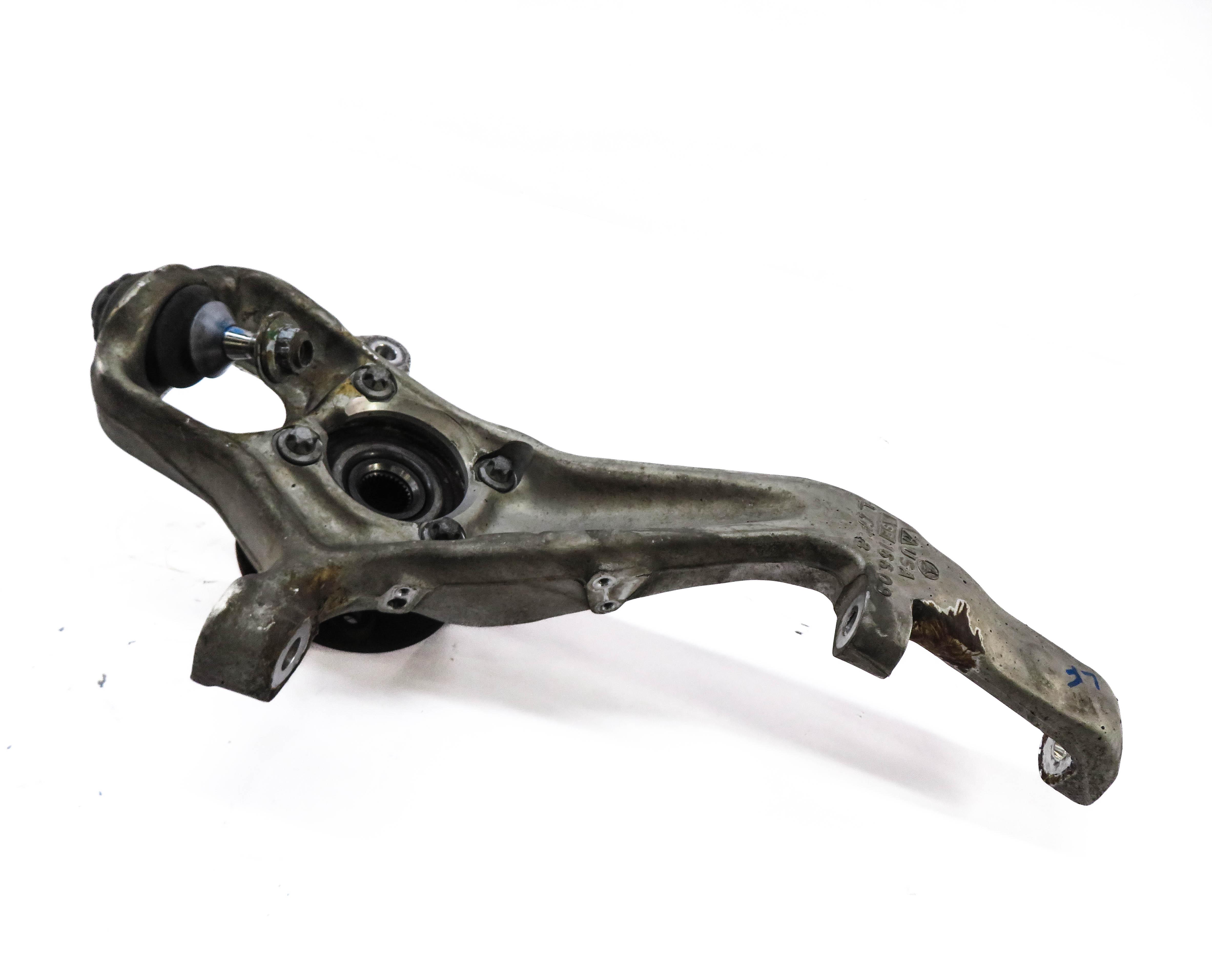 12-19 MERCEDES GL350 GL550 ML350 ML550 (W166 X166) LEFT FRONT SPINDLE KNUCKLE — exact item pictured