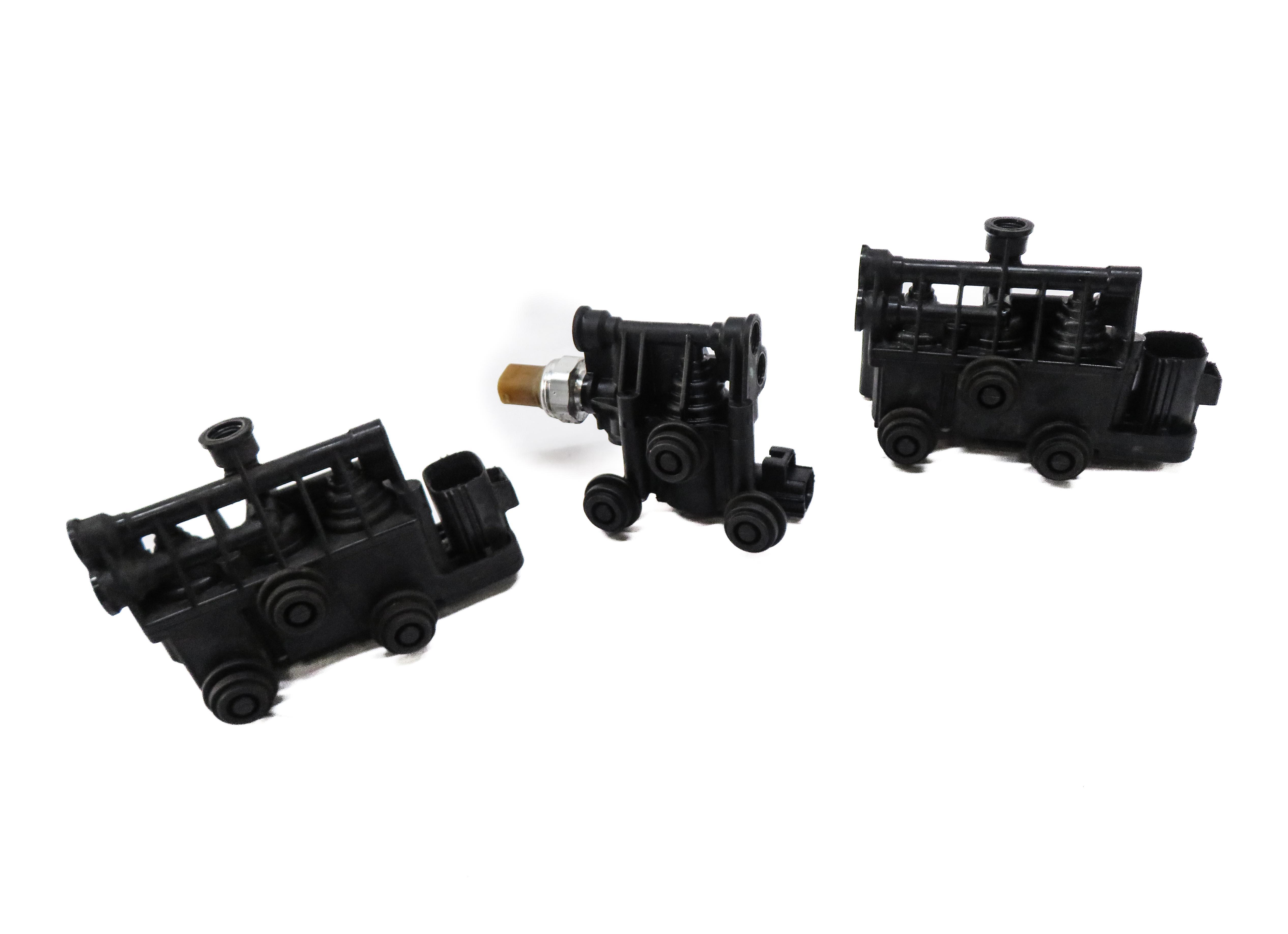 2013 RANGE ROVER SPORT (L320) AIR SUSPENSION VALVE BLOCK SET-3 — exact item pictured