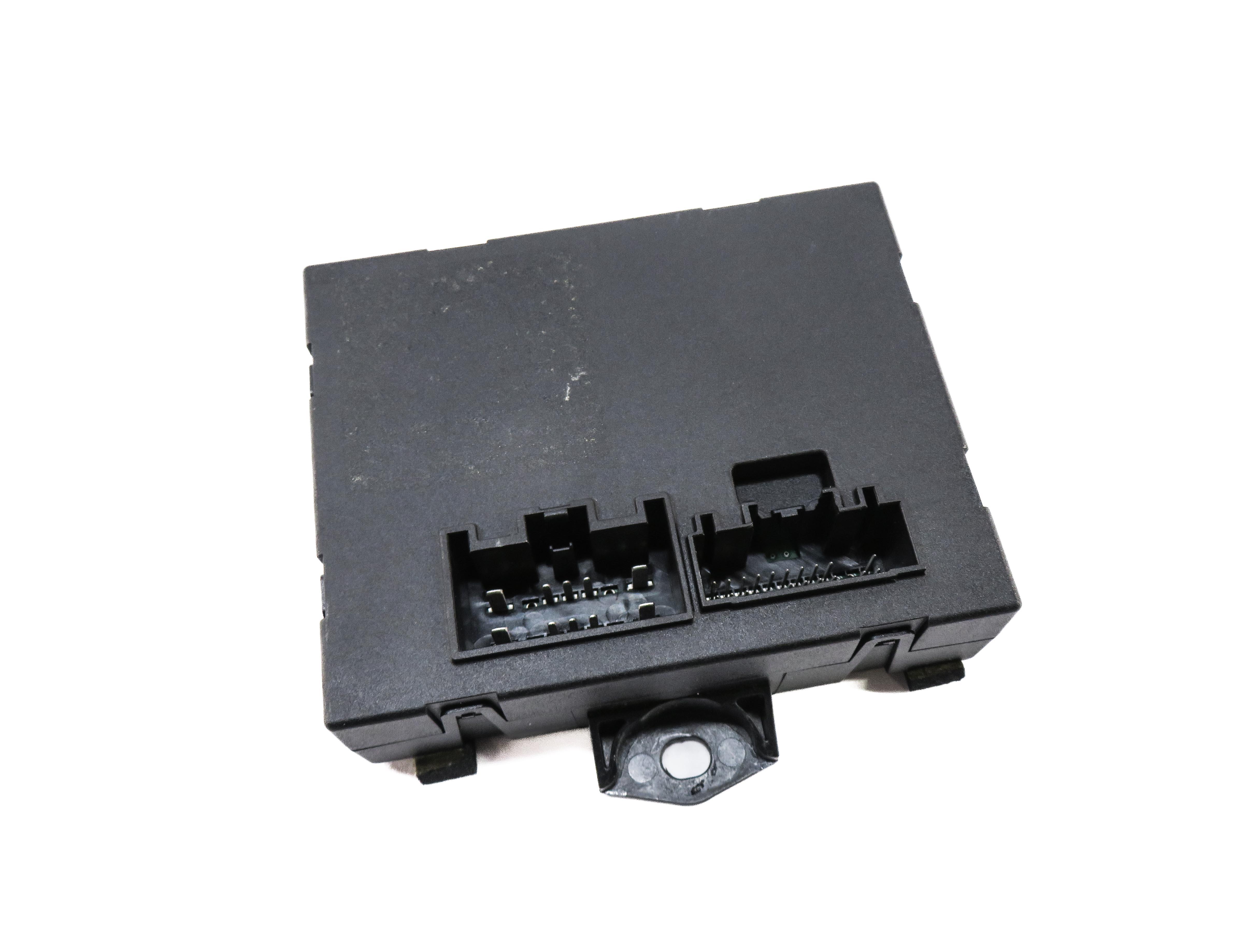 2013 RANGE ROVER SPORT (L320) REAR TRUNK LIFT LIFTGATE CONTROL MODULE — exact item pictured