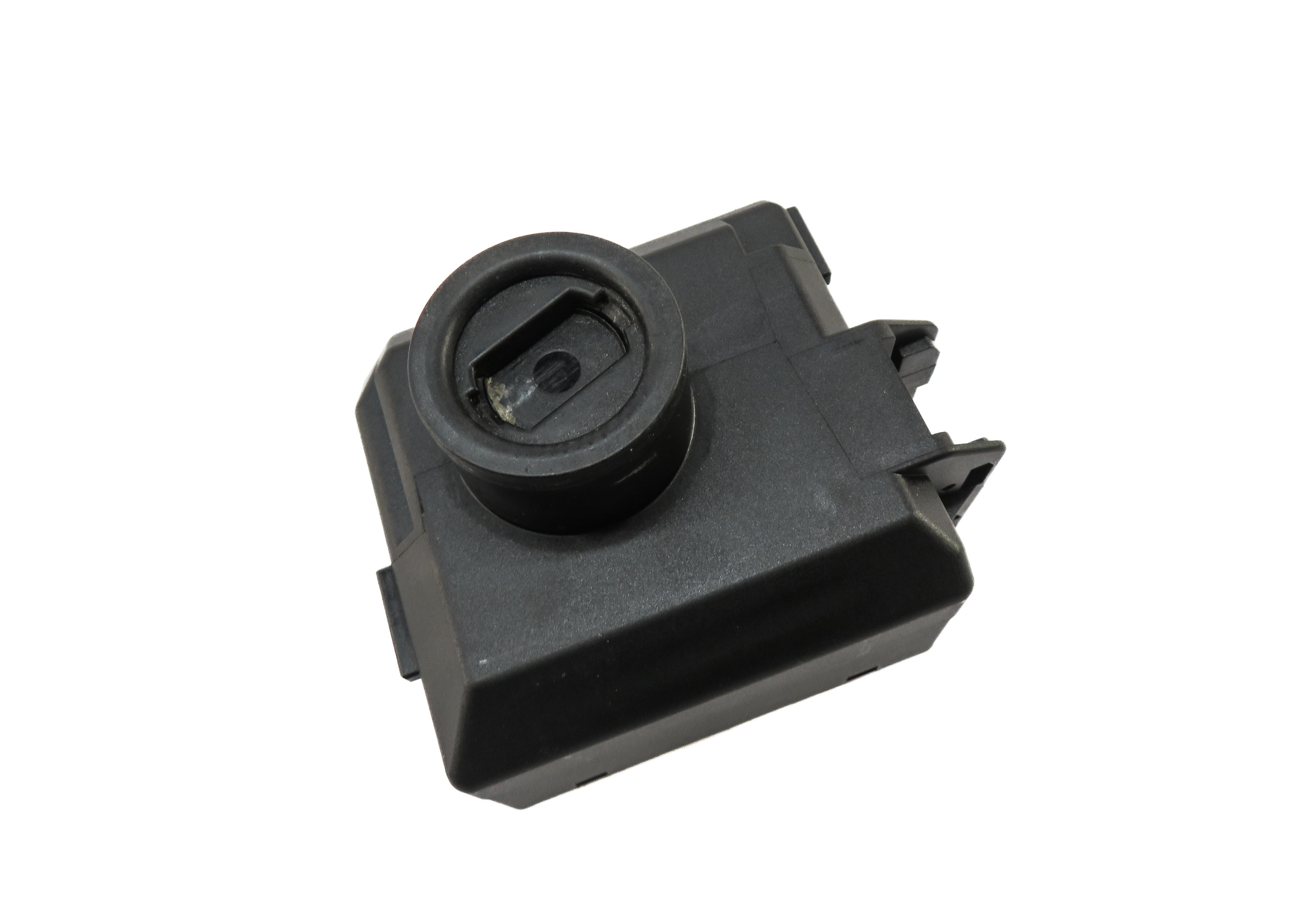 15-16 MERCEDES GL350 GL450 GL550 ML250 ML350 ML400 (W166 X166) IGNITION SWICH — exact item pictured