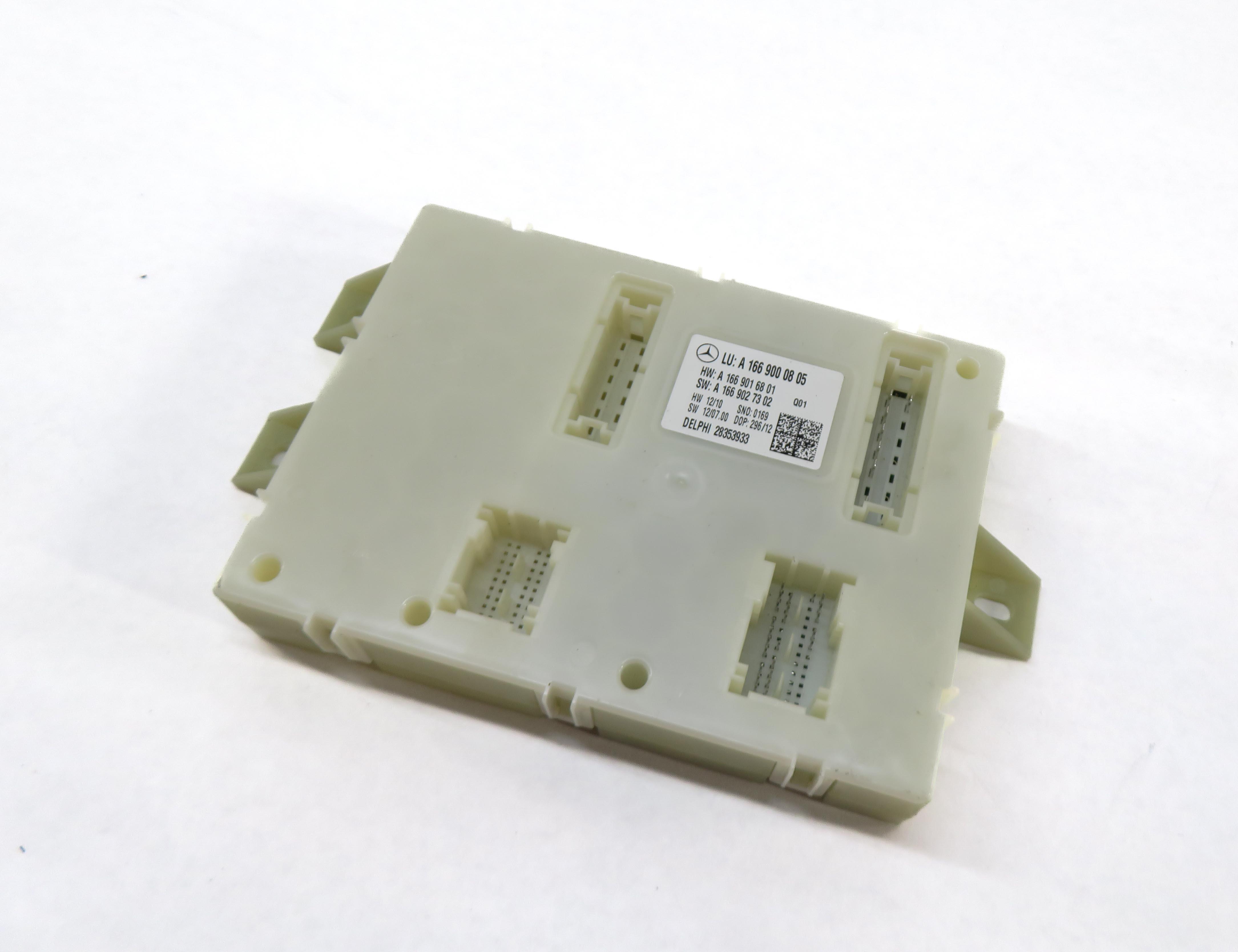 2013 MERCEDES ML350 ML550 ML63 (W166) REAR SIGNAL ACQUISITION CONTROL MODULE SAM — exact item pictured