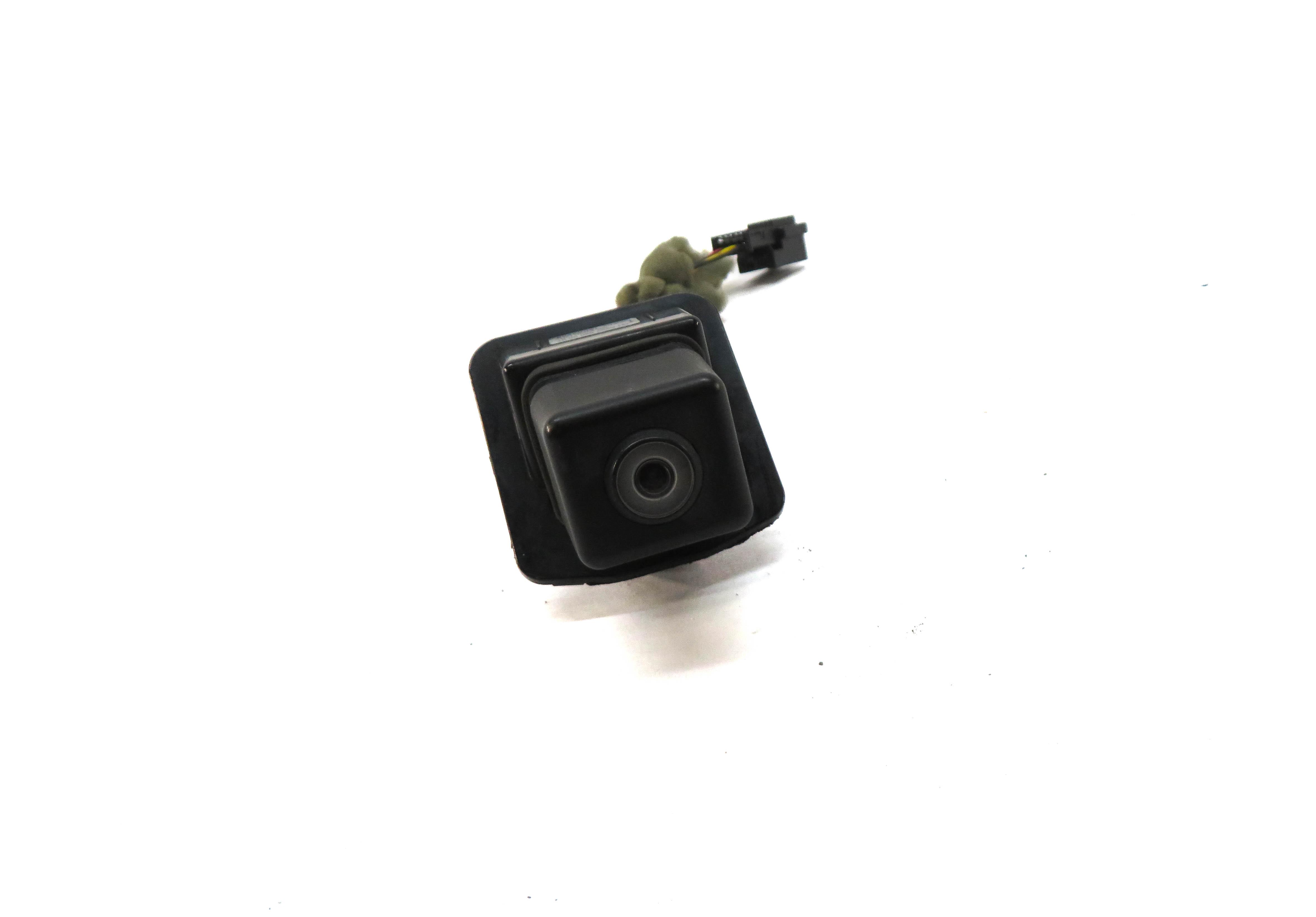 10-13 MERCEDES E300 E350 E400 E550 (A207 C207 W207 W212) BACKUP REVERSE CAMERA — exact item pictured