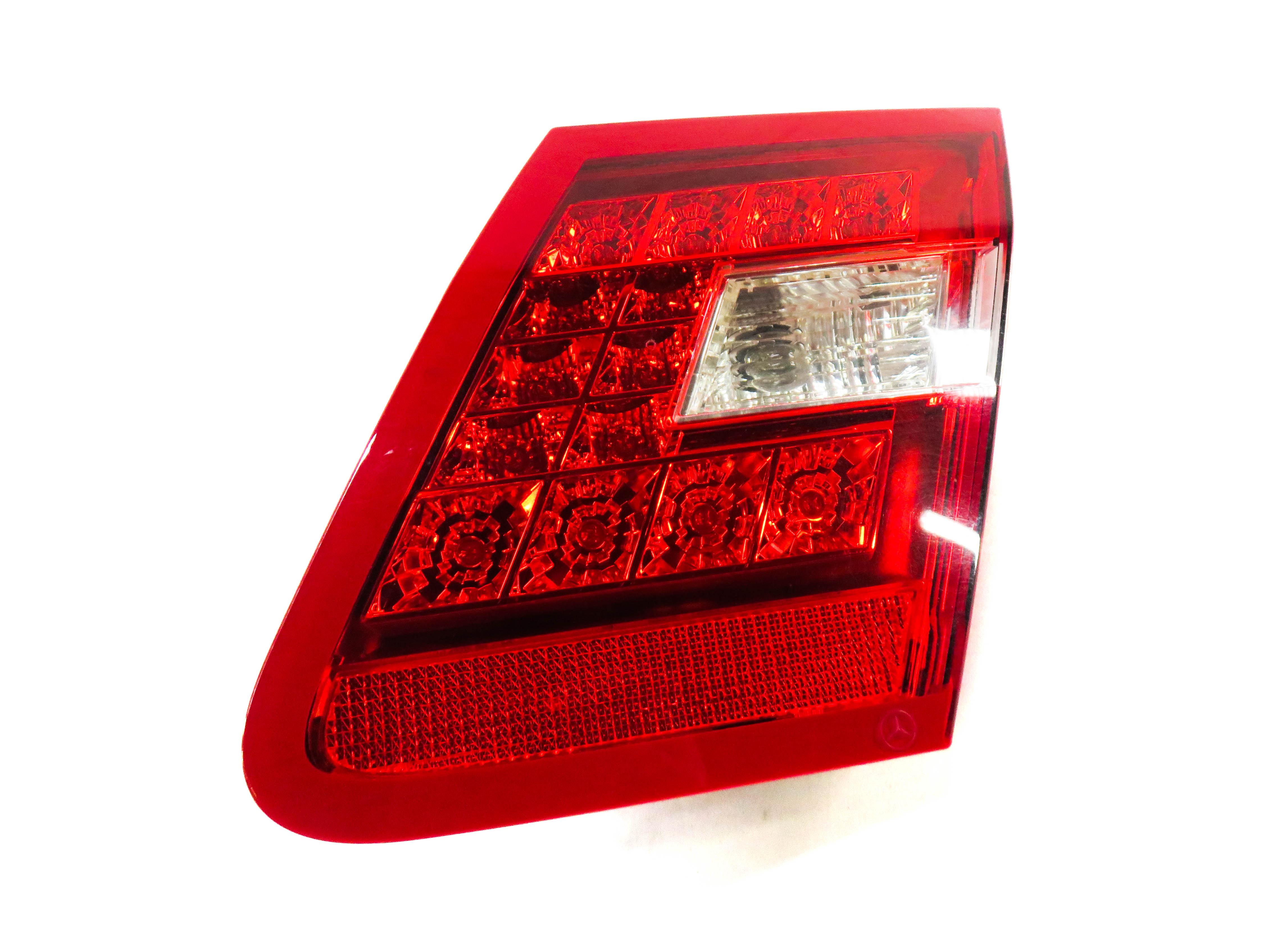 2010-2013 MERCEDES E300 E350 E400 E550 (W212) RIGHT INNER TAILLIGHT LIGHT LAMP — exact item pictured