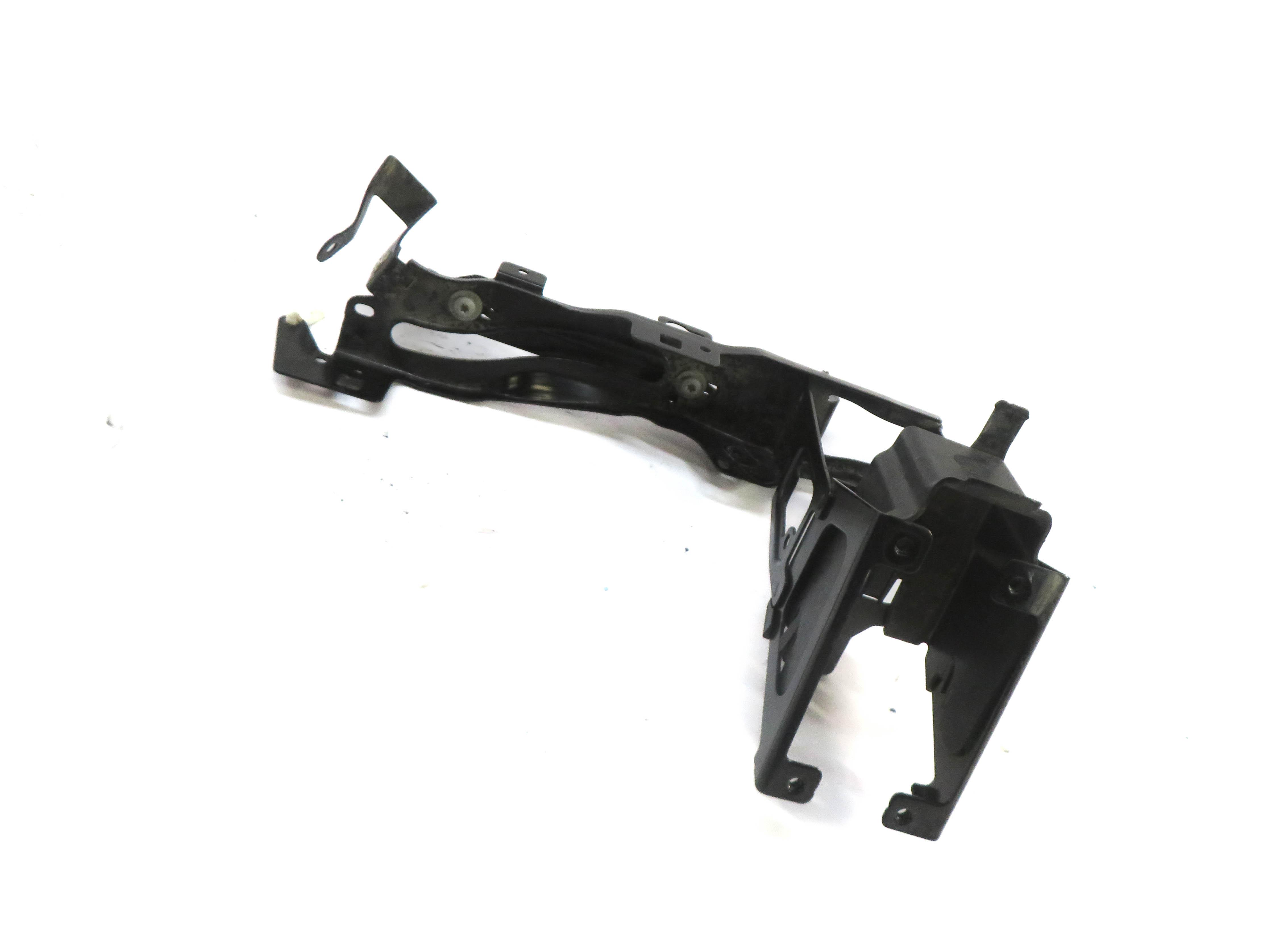 2016 BMW M235i (F22) 3.0L TURBO N55 FRONT LEFT DRIVER HEADLIGHT MOUNT BRACKET — exact item pictured
