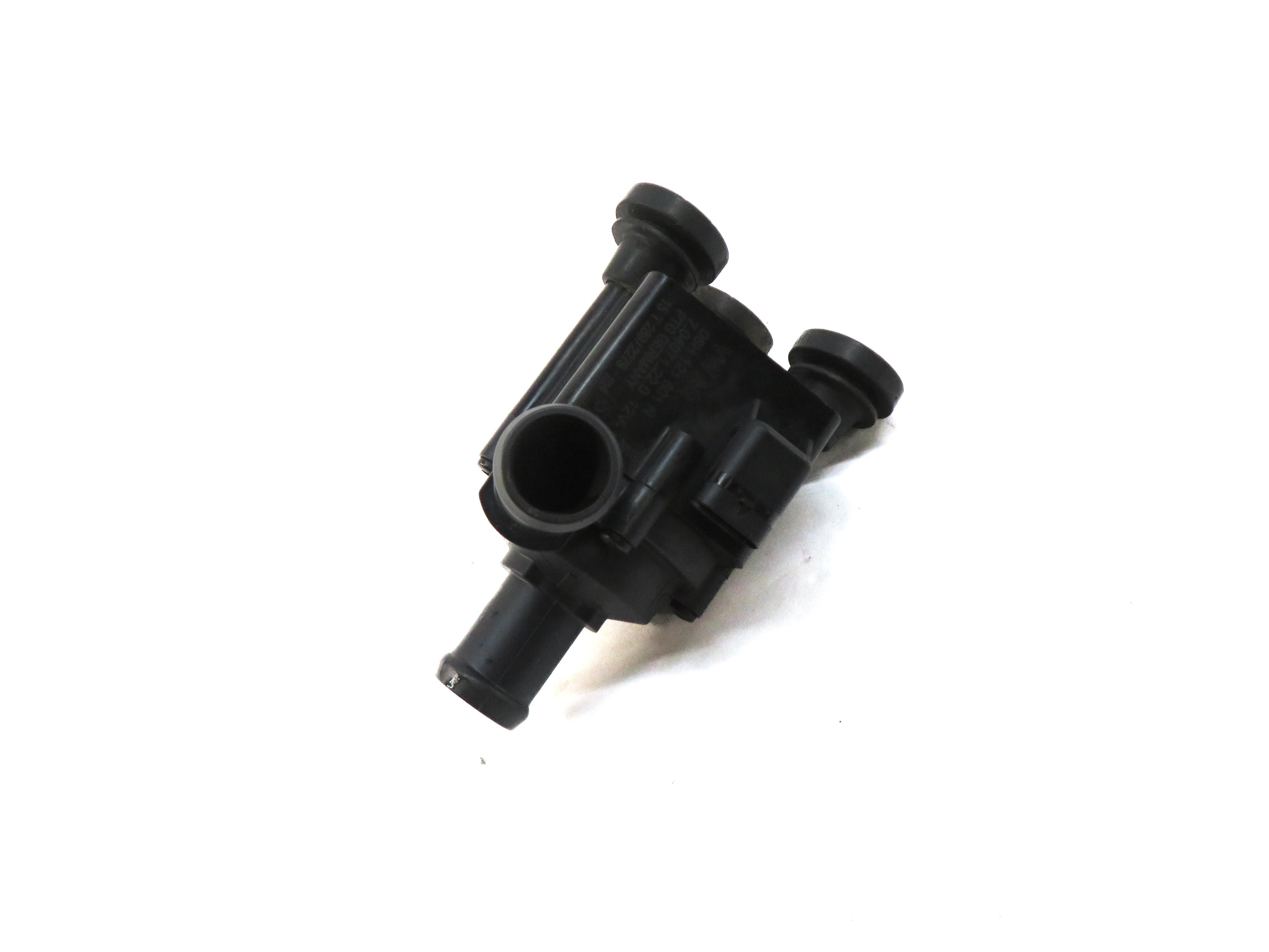 2017 AUDI A4 (B9 8W) 2.0L CYMC TURBO ENGINE AUXILIARY WATER PUMP — exact item pictured