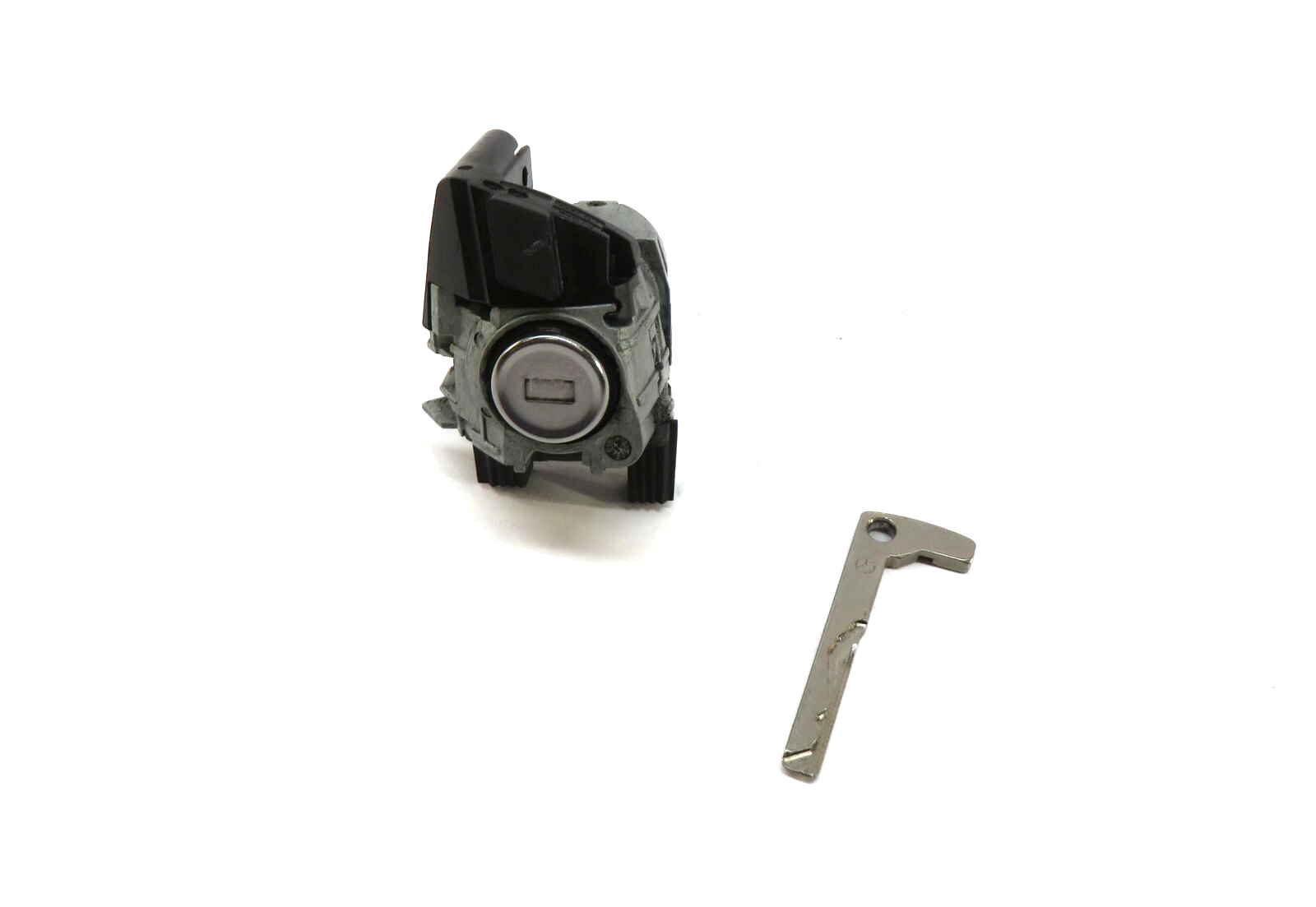 2013 MERCEDES E350 (A207) CONVERTIBLE LEFT DRIVER DOOR LOCK CYLINDER w/ KEY — exact item pictured