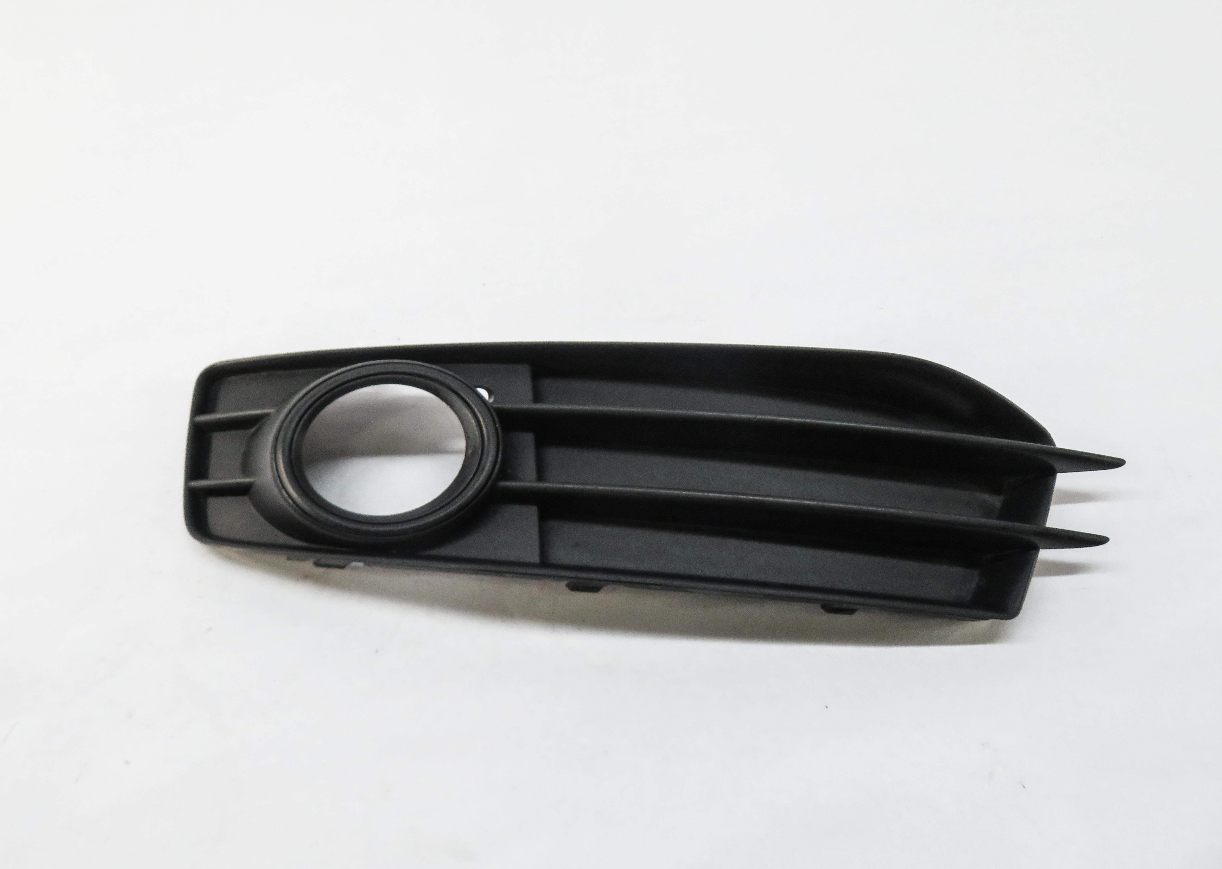 2009-2013 AUDI A3 (8P) LEFT FRONT DRIVER FOGLIGHT GRILLE TRIM — exact item pictured