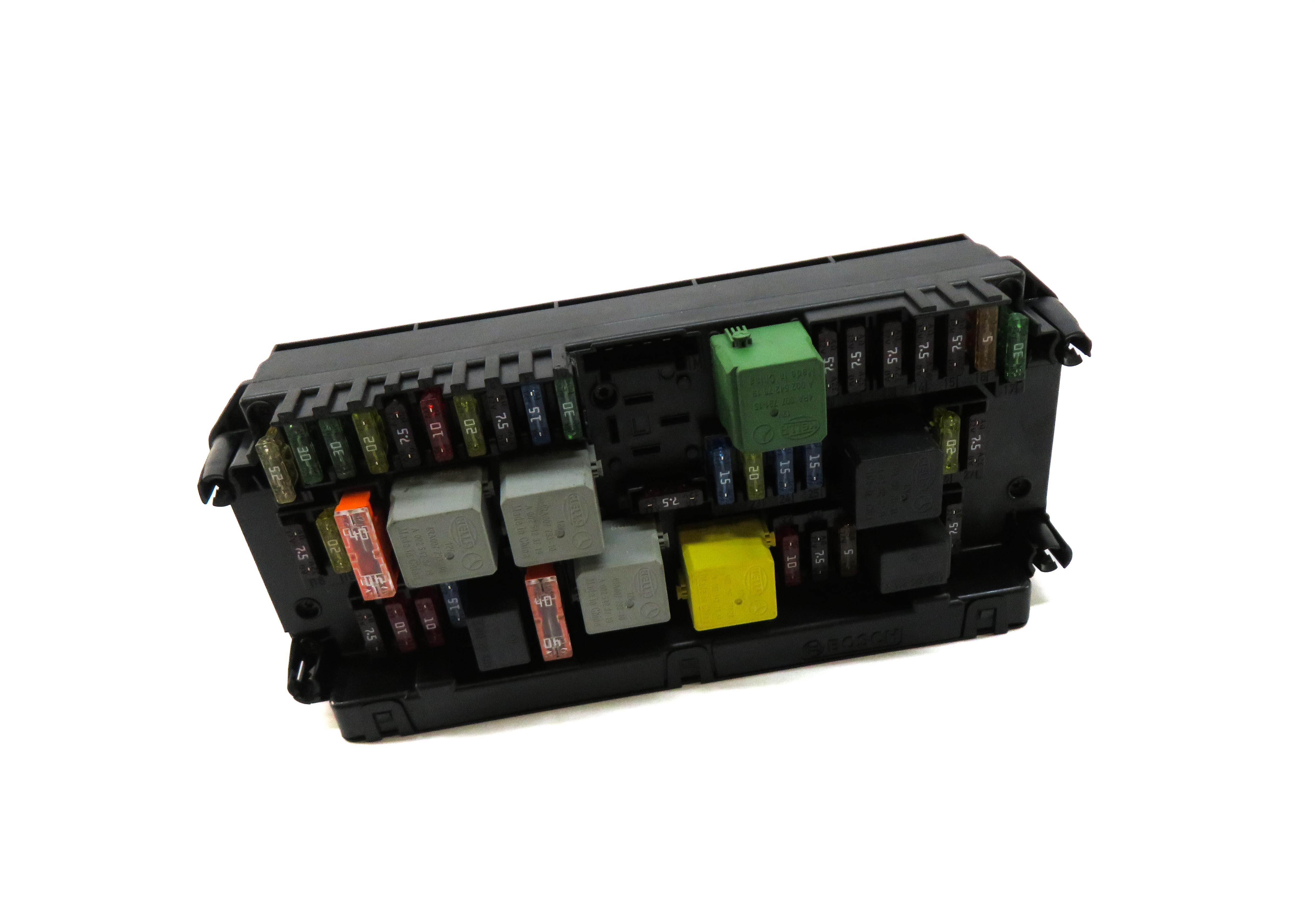 12-13 MERCEDES C300 C350 E350 GLK CLS (W204 X204 W218) SIGNAL ACQUISITION MODULE — exact item pictured