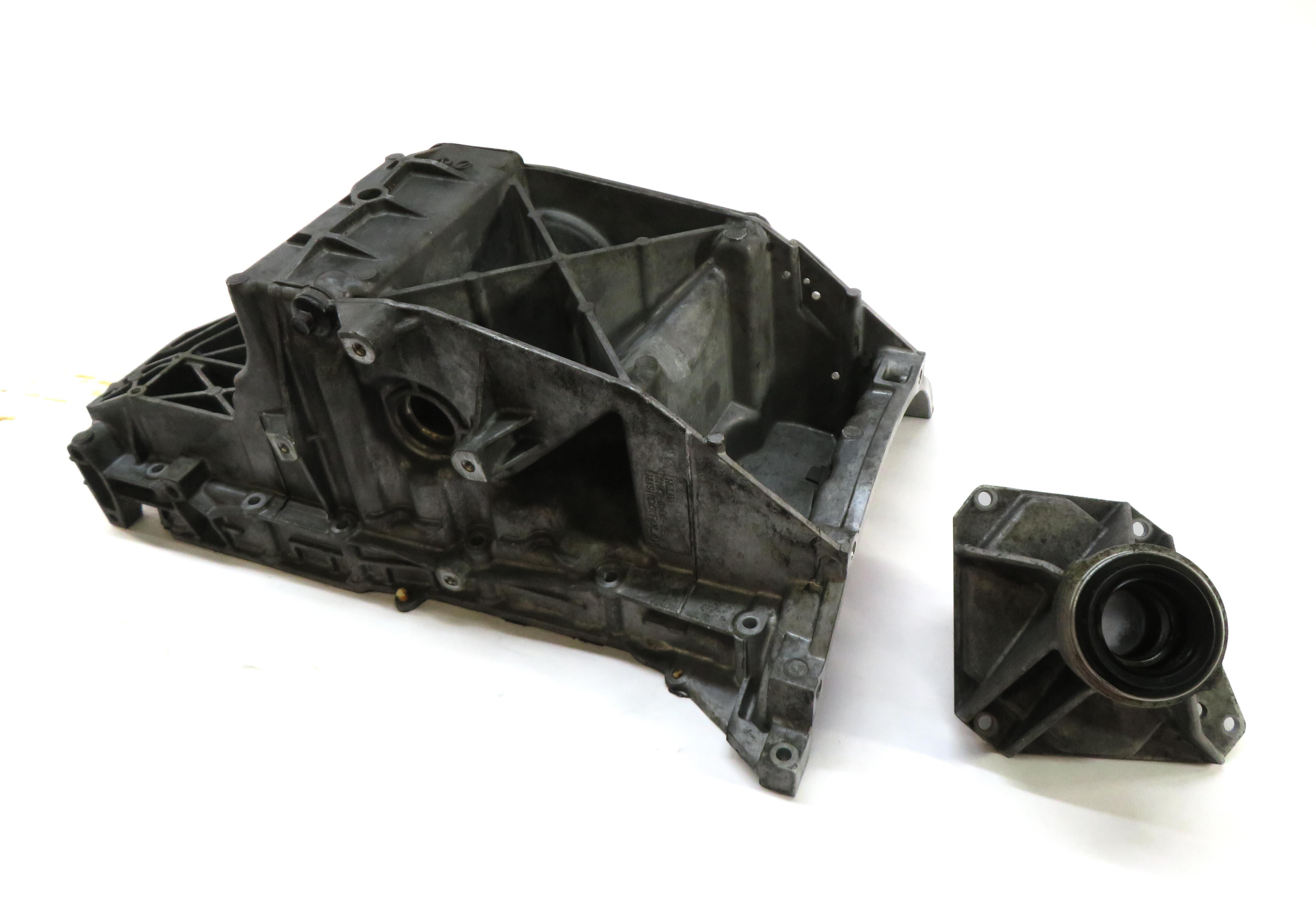 2006-2009 LAND ROVER RANGE ROVER (L322) 4.2L SUPERCHARGED 4.4L V8 ENGINE OIL PAN — exact item pictured