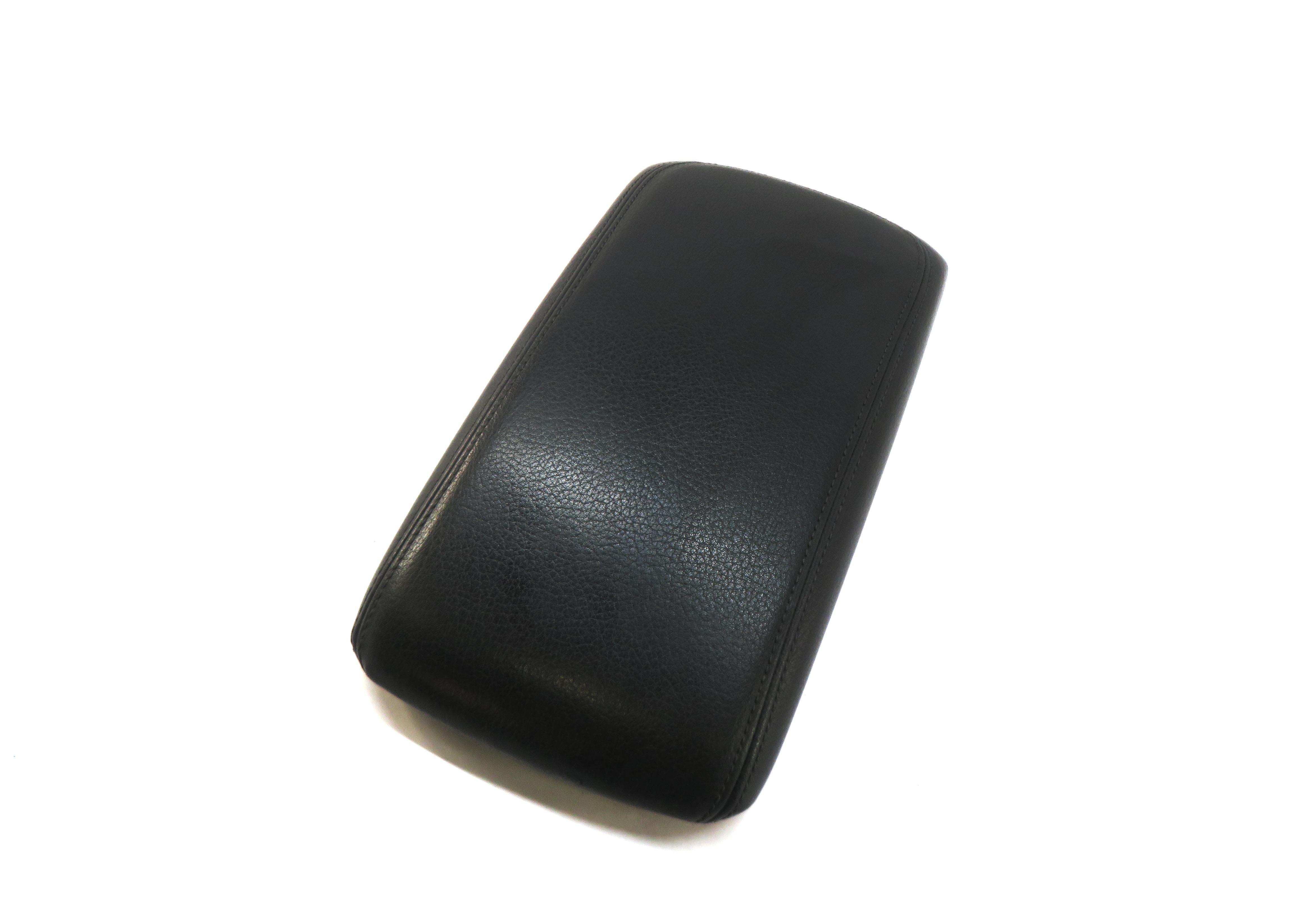 2015 AUDI A3 (8V) FRONT CENTER CONSOLE ARMREST ARM REST LID (BLACK FZ) — exact item pictured