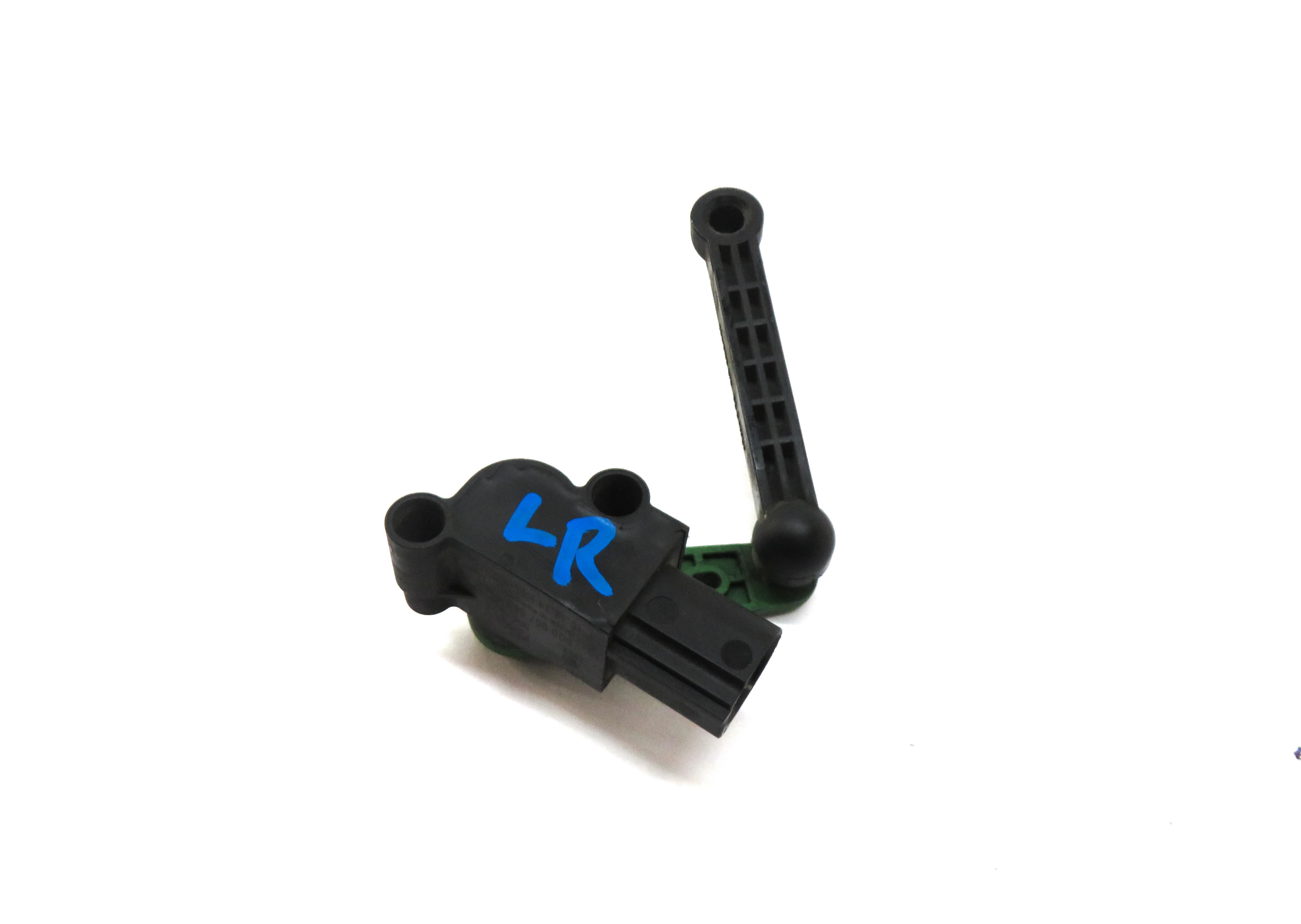 2015 AUDI A3 (8V) LEFT DRIVER REAR SUSPENSION HEIGHT LEVEL SENSOR — exact item pictured
