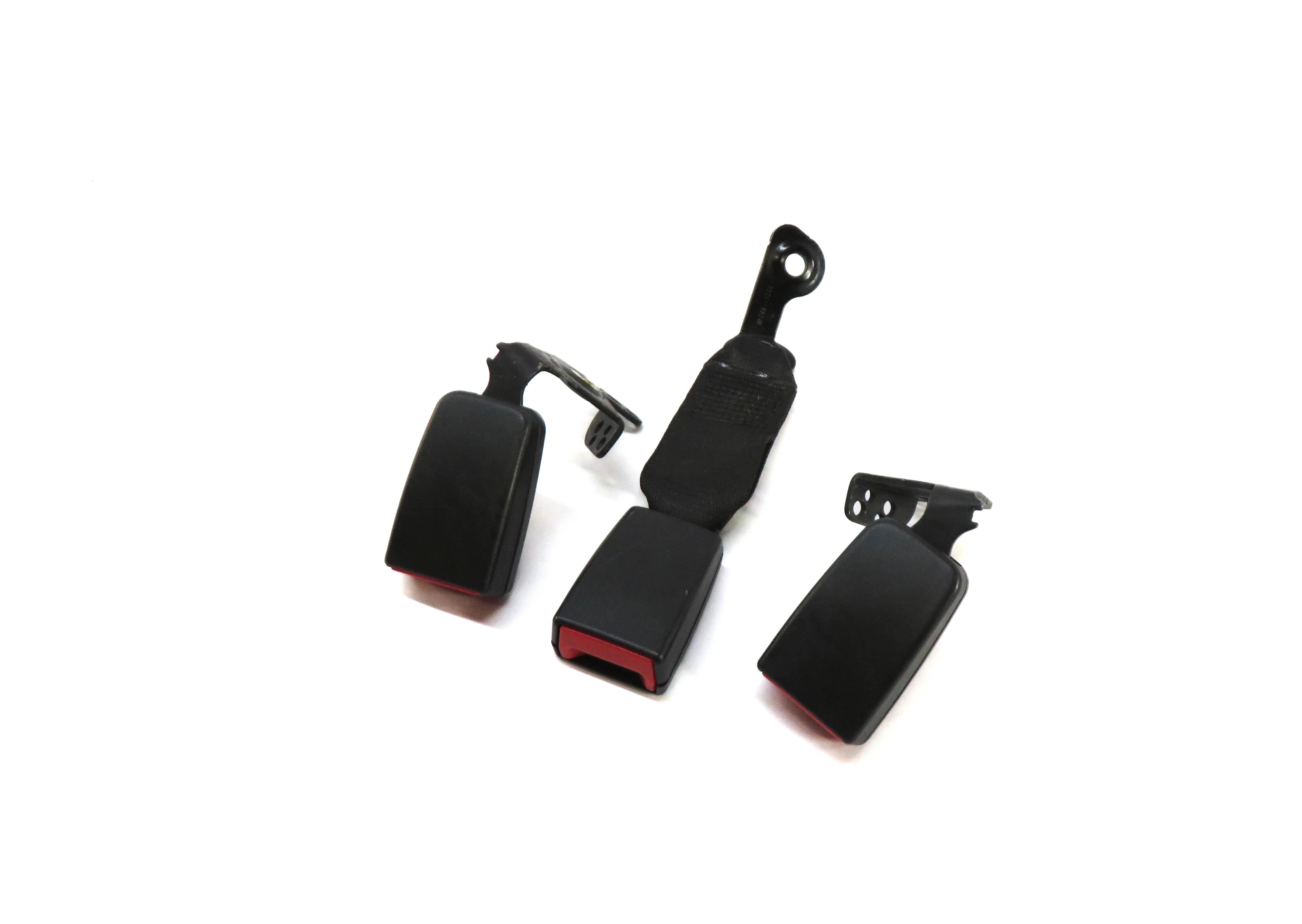 2014 MERCEDES C250 (W204) REAR SEAT SEATBELT BUCKLE RECEIVER SET (BLACK) — exact item pictured