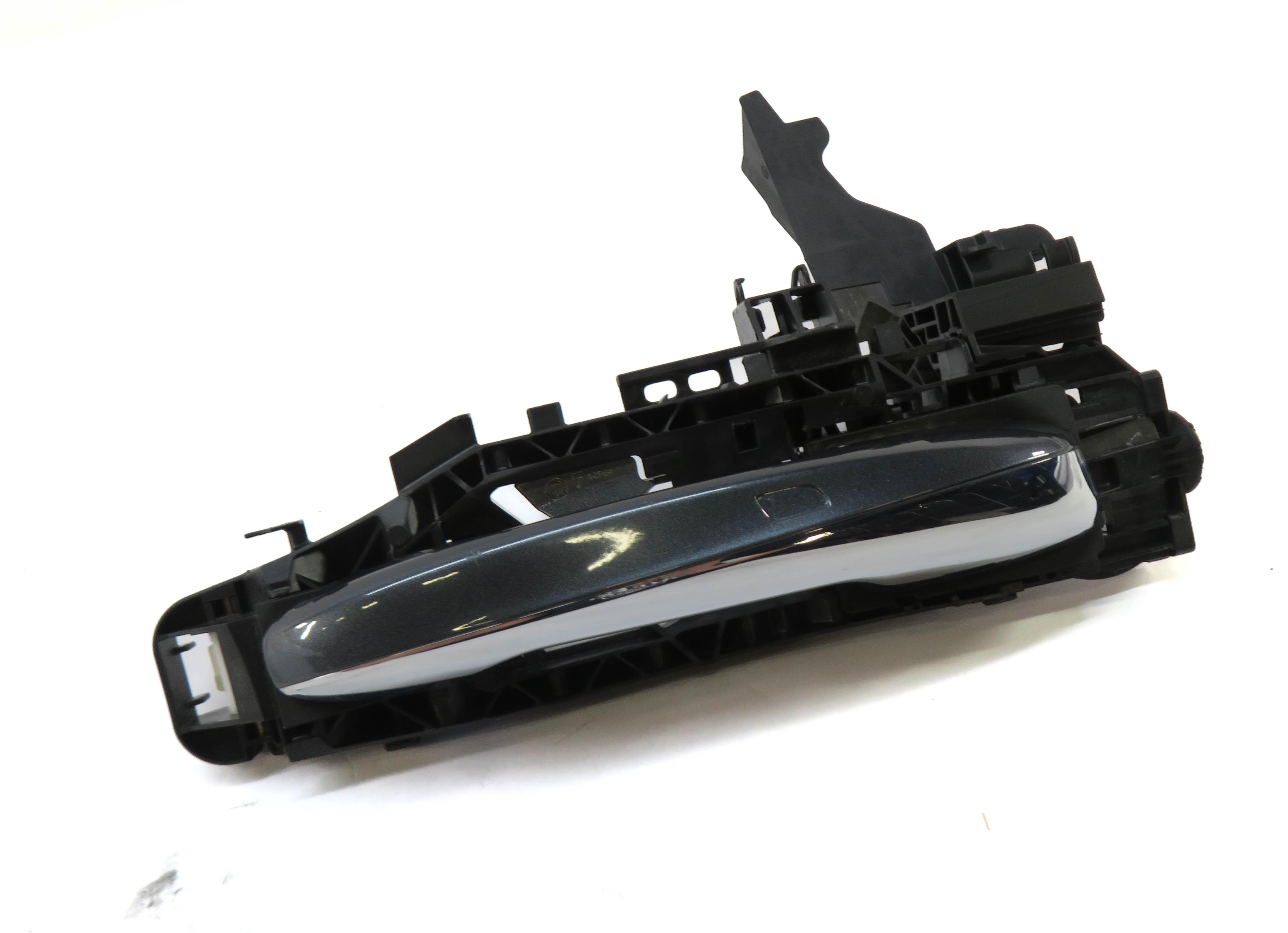 15-17 MERCEDES C S CLASS W205 W222 FRONT RIGHT KEYLESS ENTRY DOOR HANDLE (GRAY) — exact item pictured