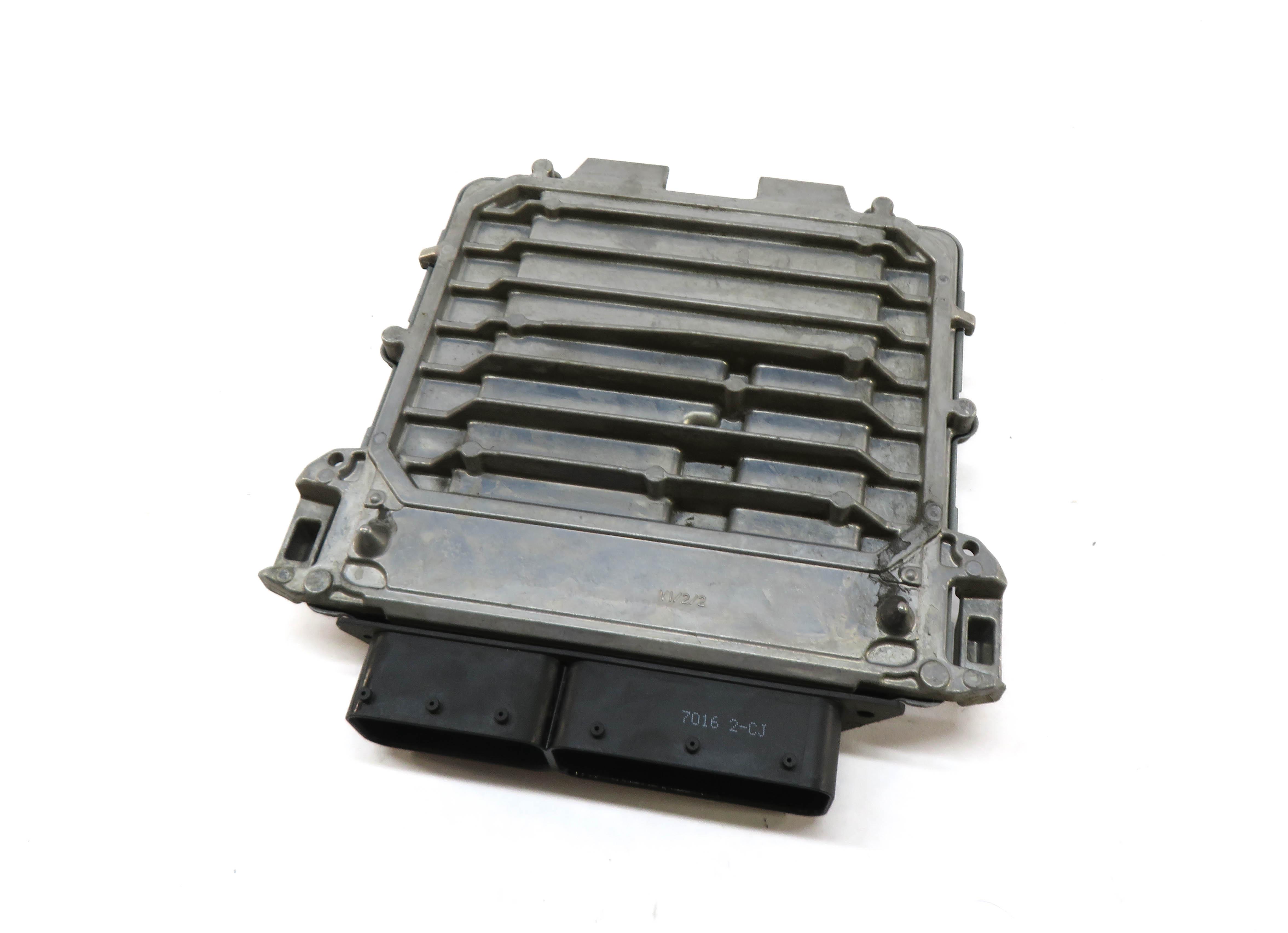 15-16 MERCEDES C300 C350E (W205) 2.0. TURBO M274 ENGINE CONTROL MODULE COMPUTER — exact item pictured