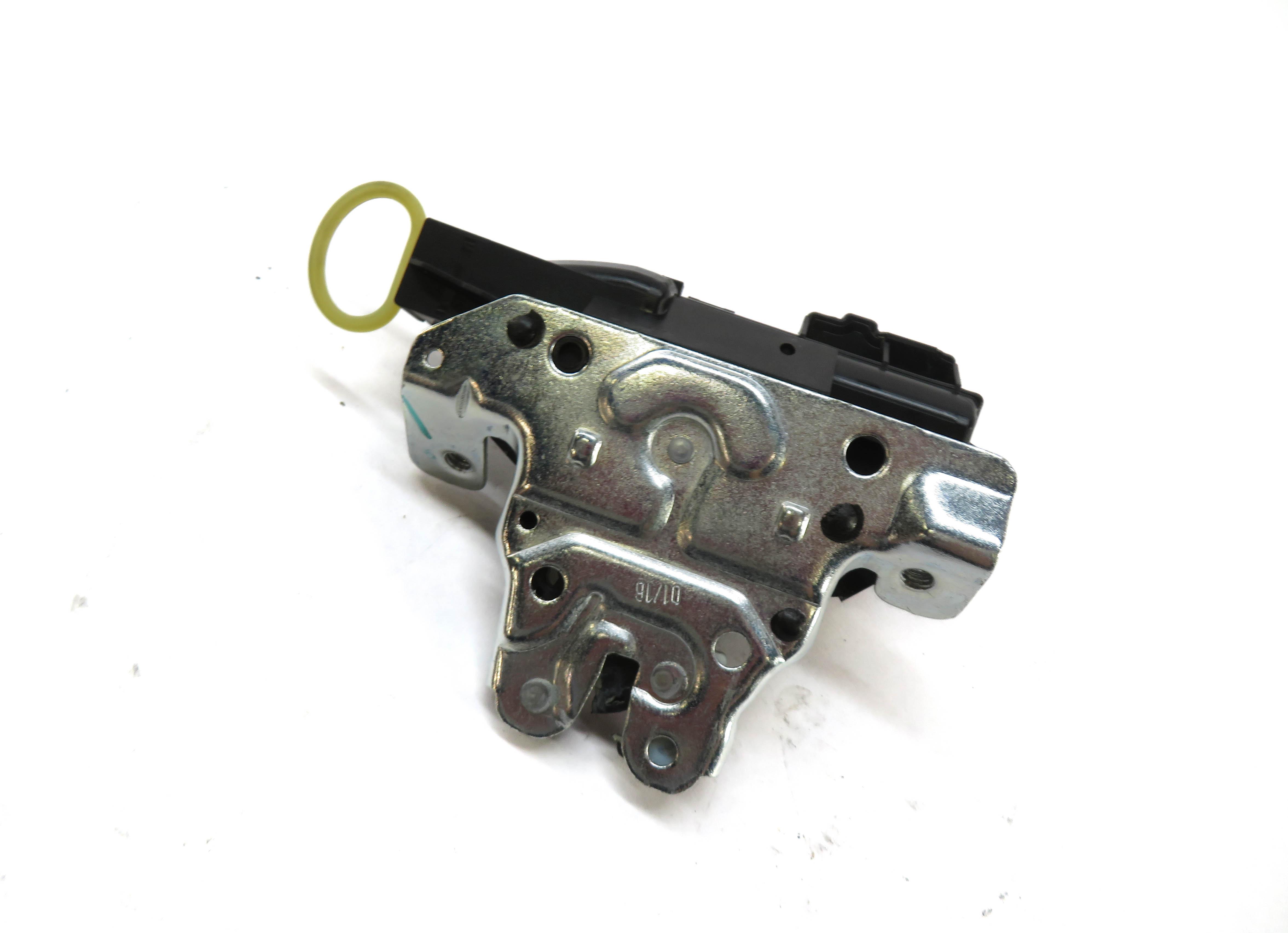 2016 MERCEDES C300 (W205) TRUNK LATCH — exact item pictured