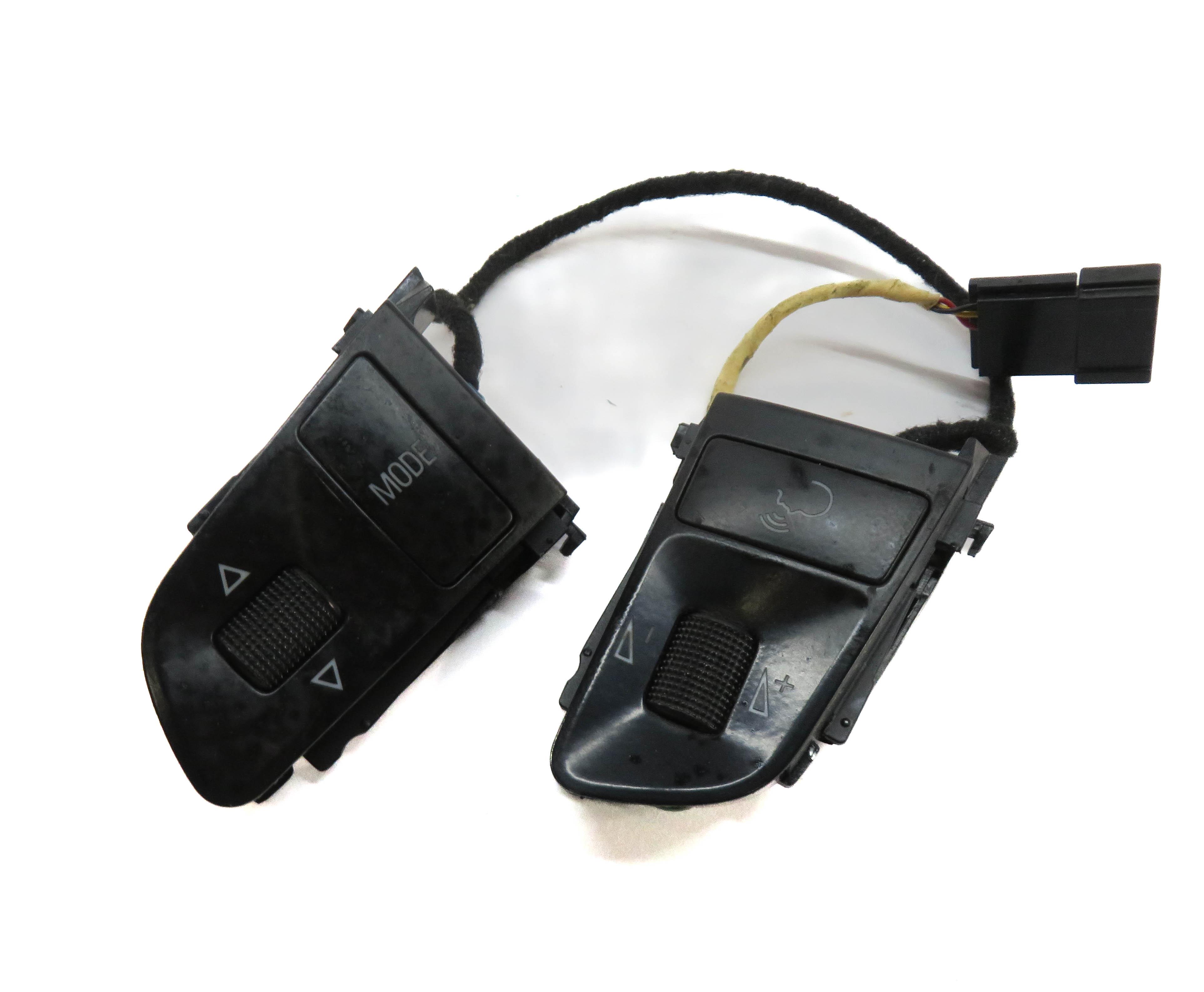 09-12 AUDI A4 (B8 8K) STEERING WHEEL LEFT & RIGHT RADIO PHONE SWITCH SET/2 BLACK — exact item pictured