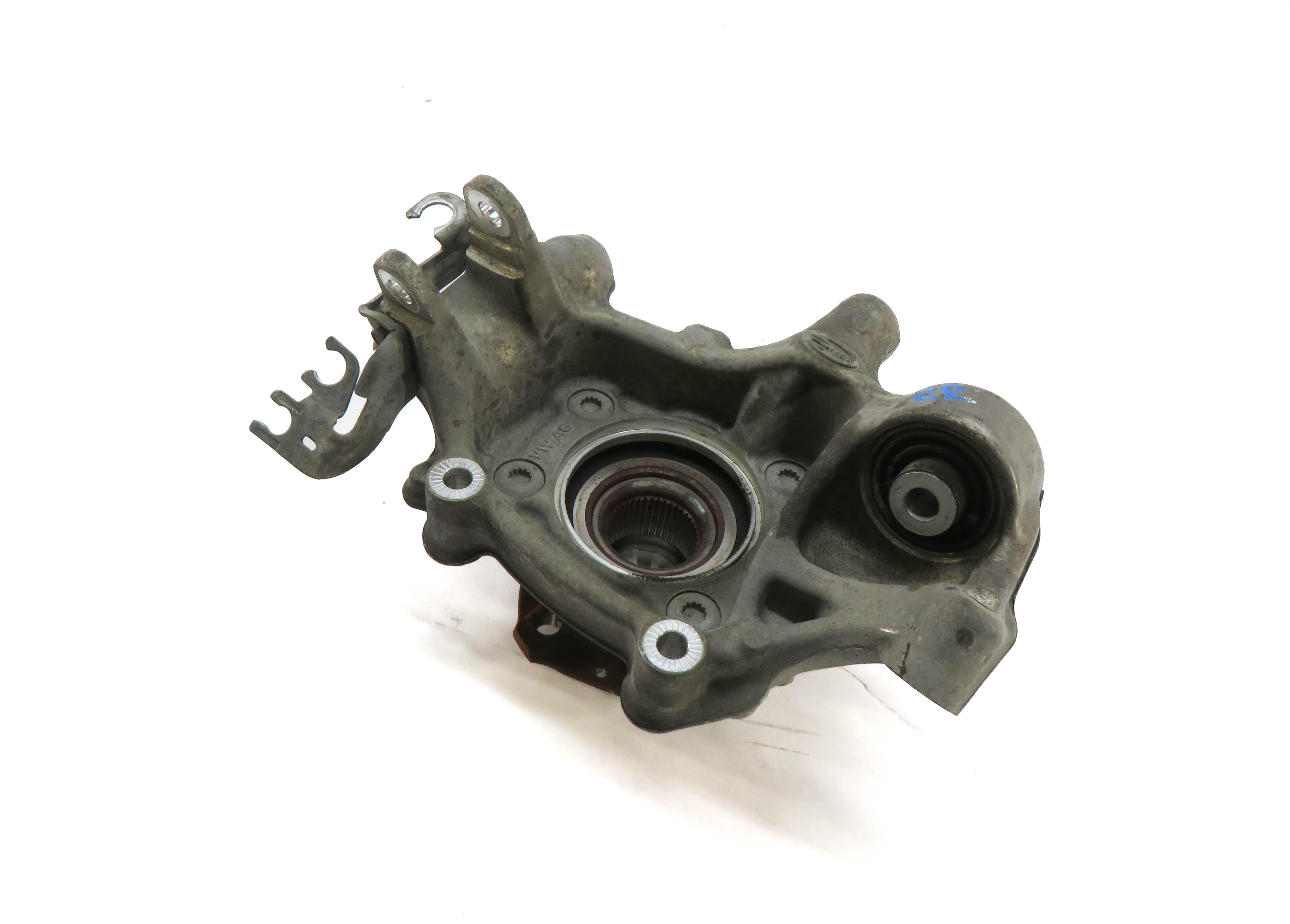 2017-2022 AUDI Q7 (4M) REAR RIGHT PASSENGER SPINDLE KNUCKLE STUB WHEEL HUB — exact item pictured